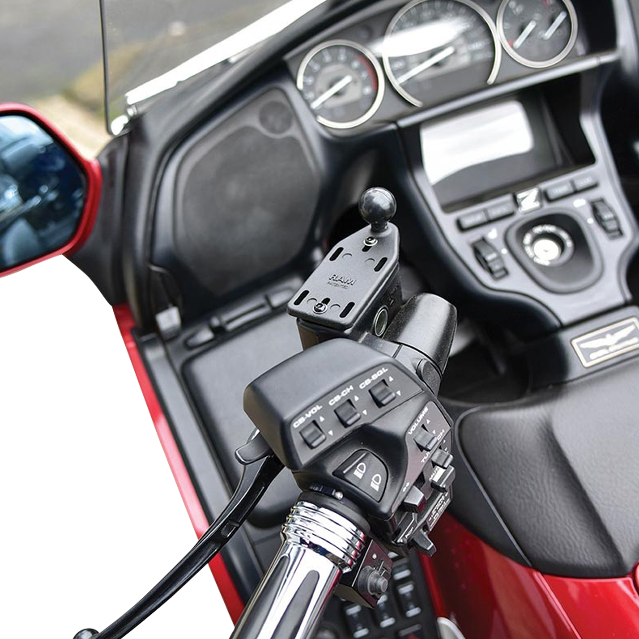 Jarru/Kytkinnestesäiliön Kiinnike RAM® Mounts