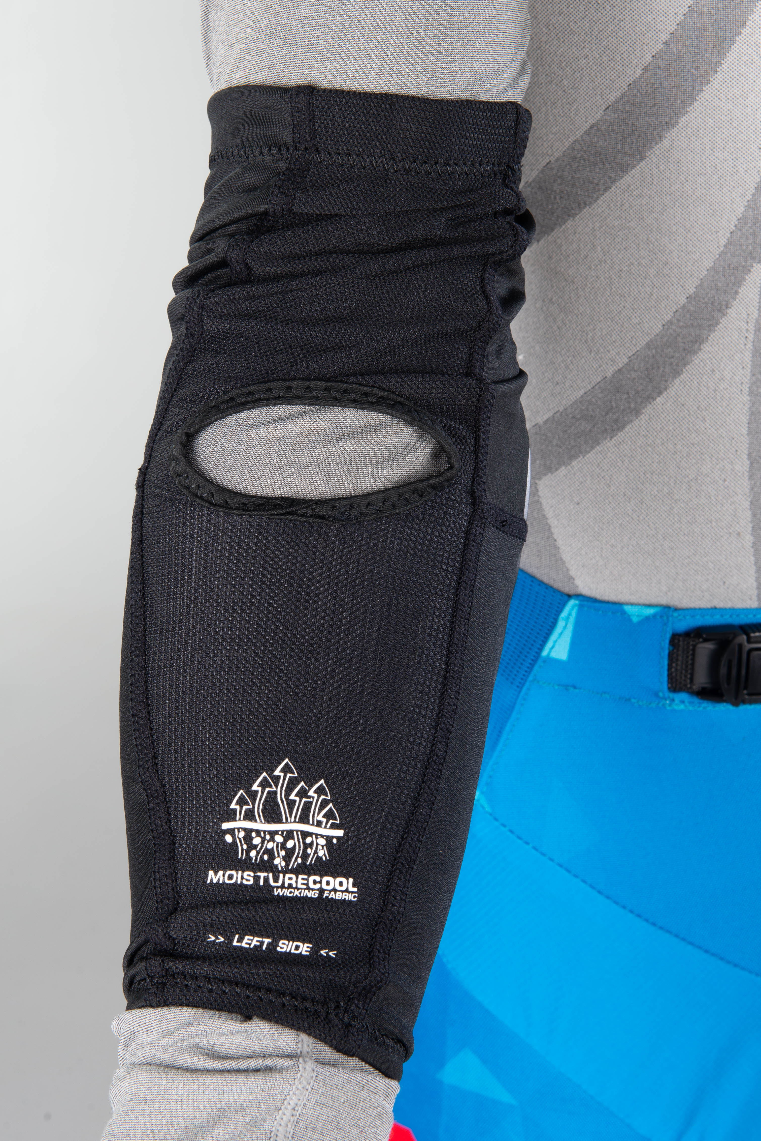 Elleboogbescherming Leatt AirFlex Zwart