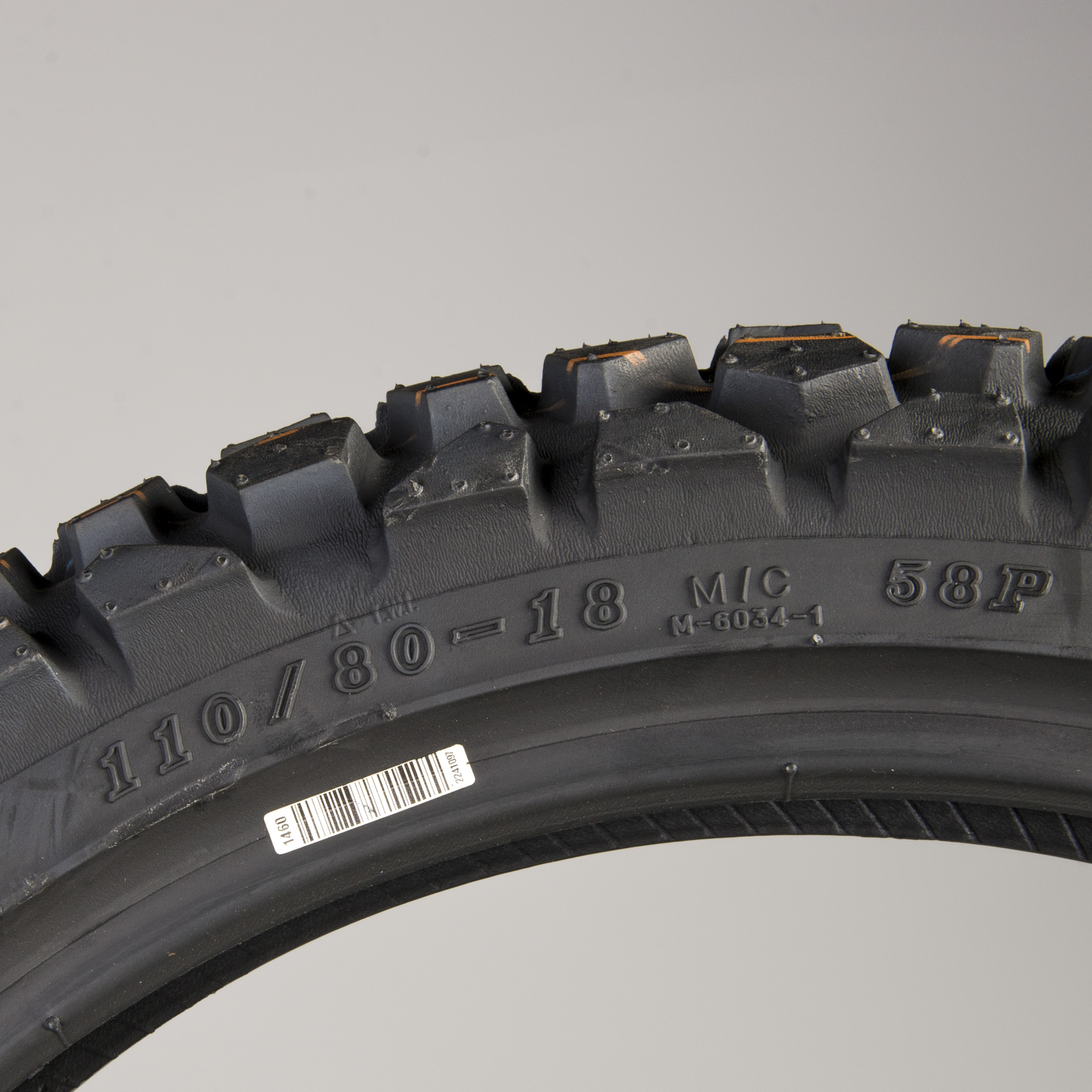 Maxxis M6034 Rear Tyre 18"