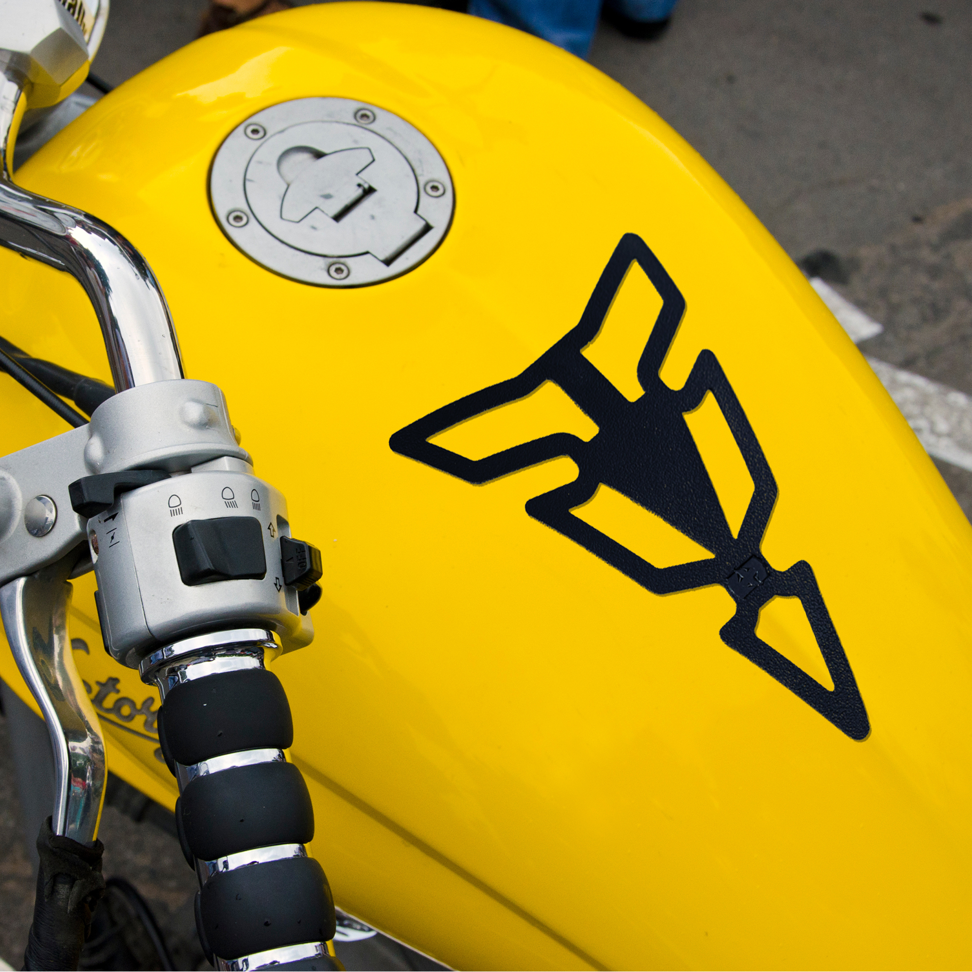 Oxford Scorpion Low Profile Tank Protector
