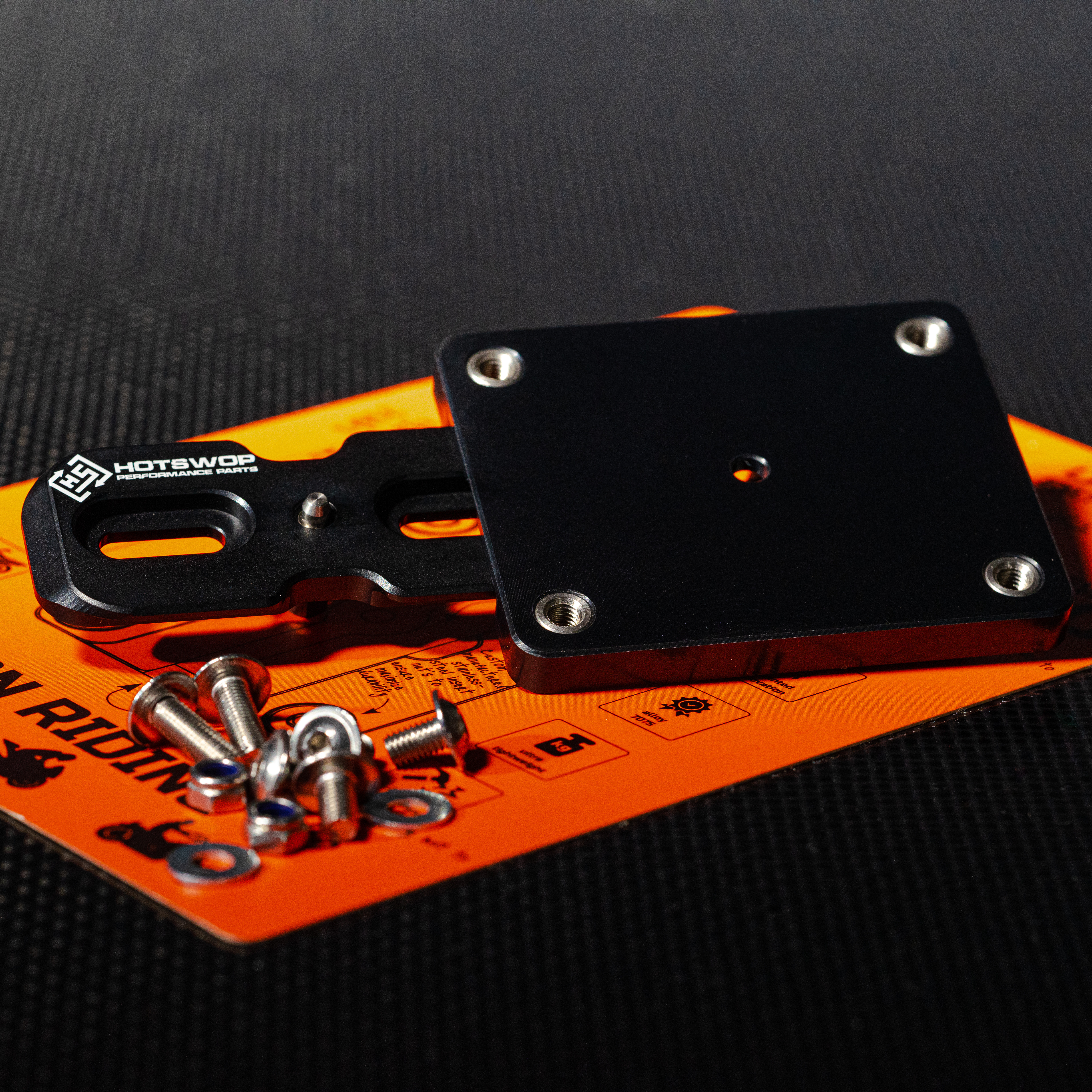 Kit Support de Plaque d’Immatriculation HotSwop Performance Parts PRO Basic