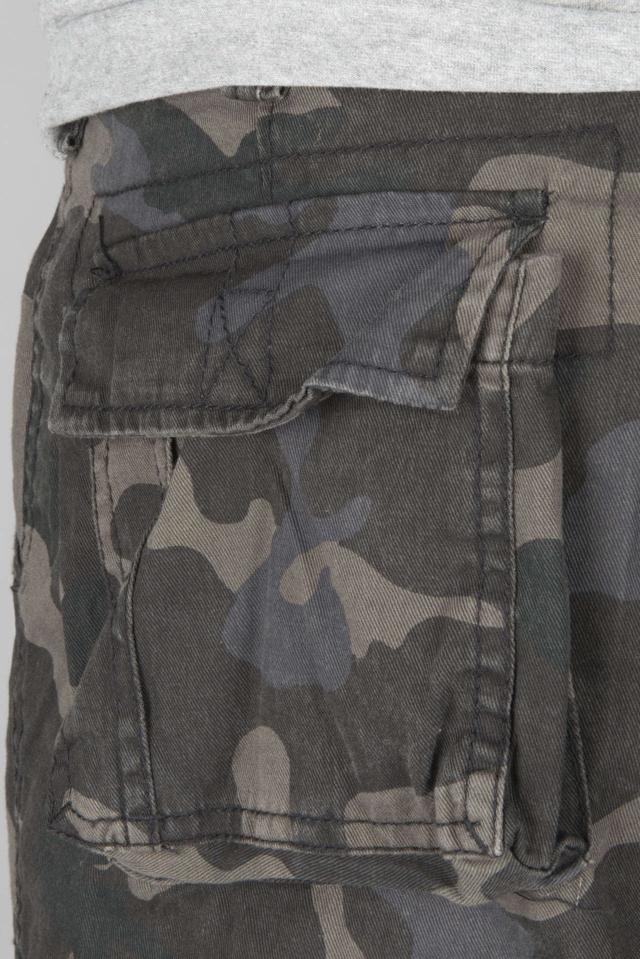 Brandit Urban Legend 3/4 Shorts