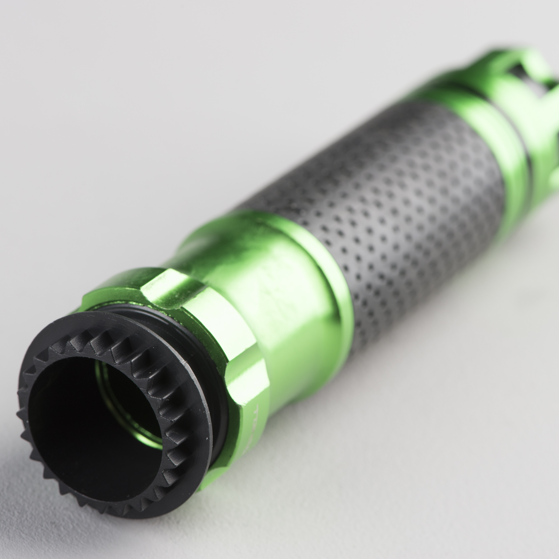 Snell Marshall Grips