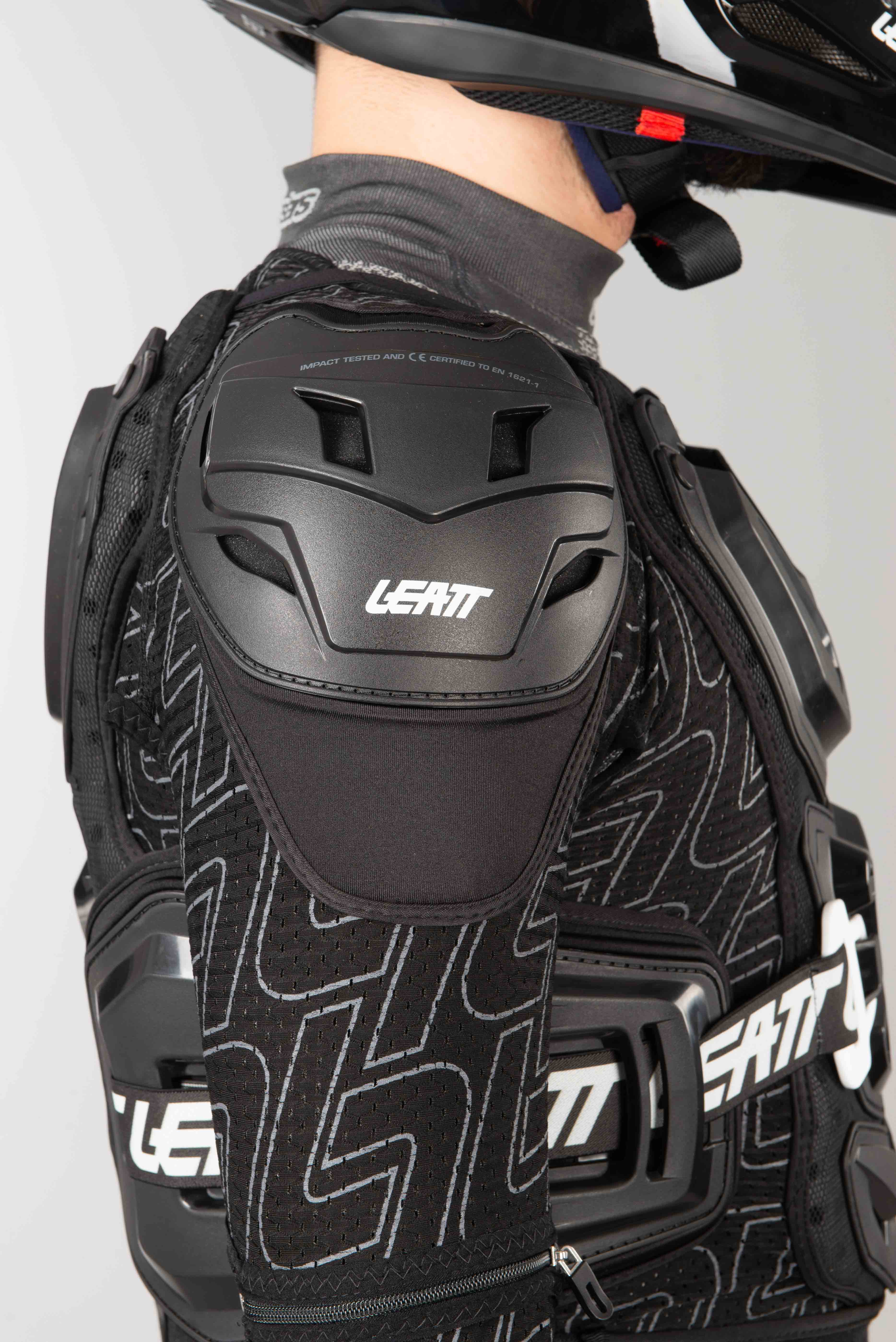 Chaqueta de Proteción Leatt 5.5