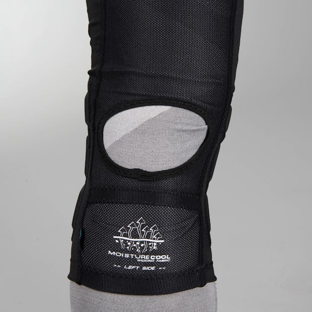 Leatt AirFlex Pro Knee Guard Black Get it dirt cheap! 24mx.co.uk Leatt AirFlex Pro Knee Guard Black Get it dirt cheap! 24mx.co.uk