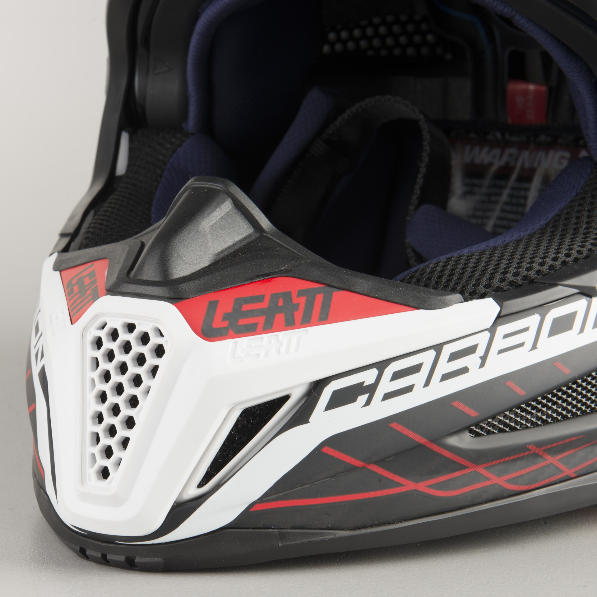 Čelada Leatt GPX 6.5 Carb V01