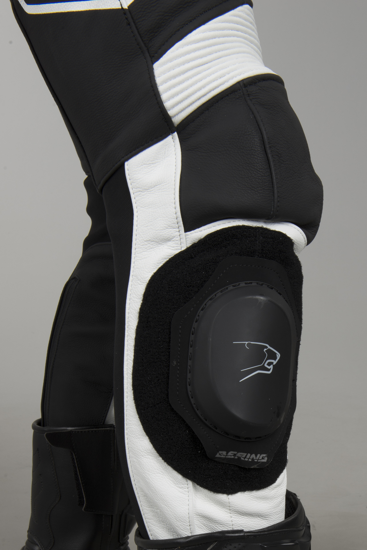 Mono de cuero Bering Supra-R
