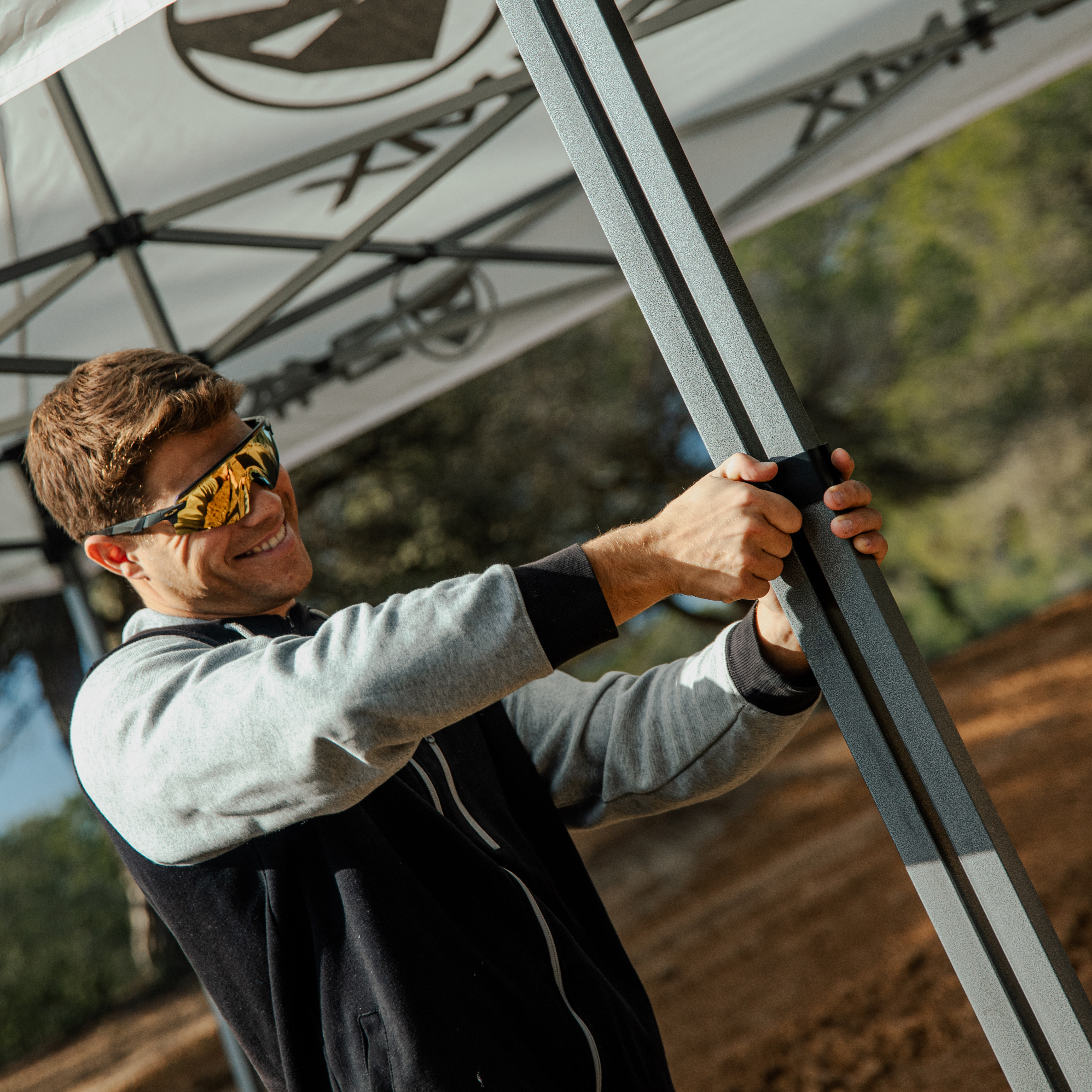 Easy-Up Racetent met Wanden 24MX Grijs
