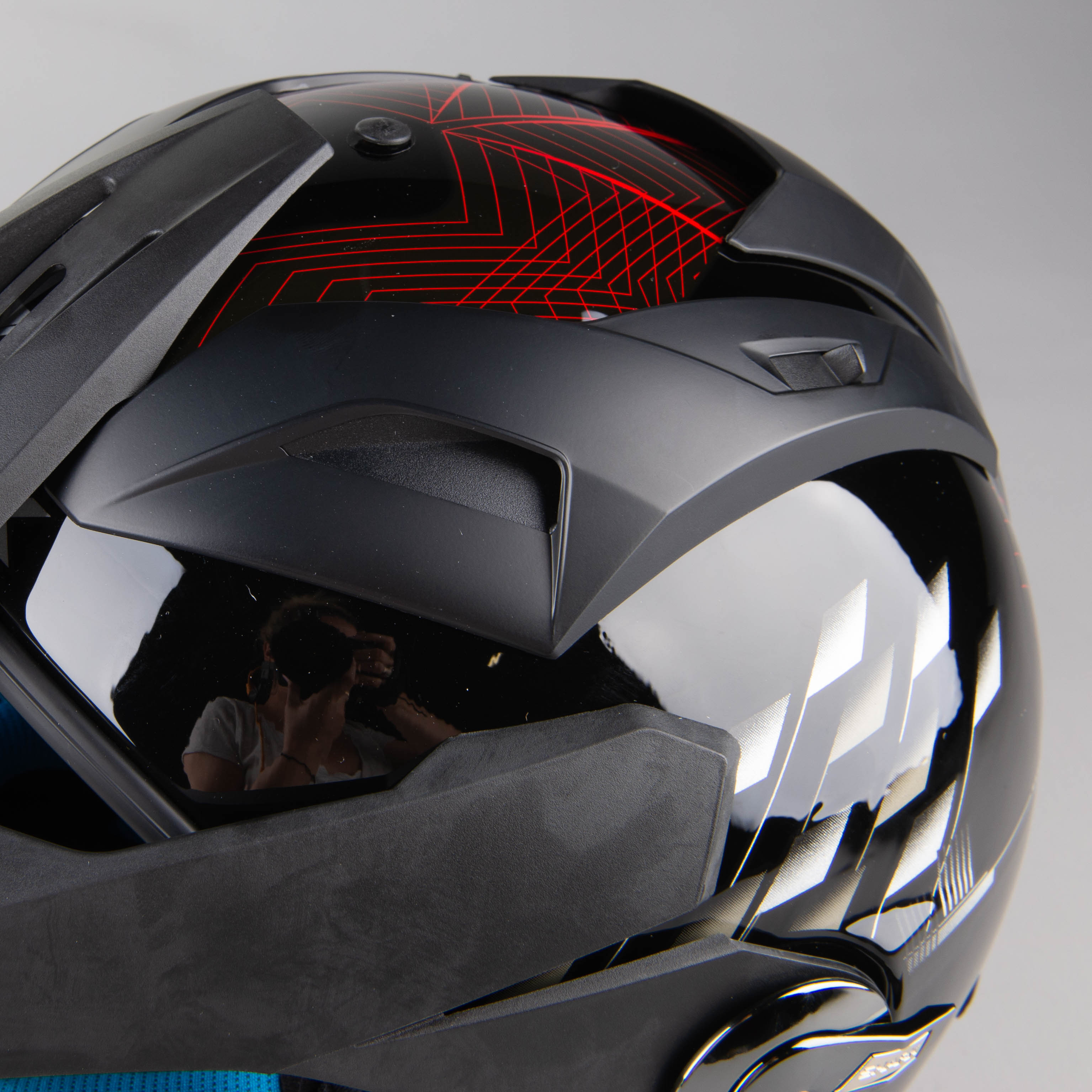 Shark Explore-r Arachneus Helmet KRS