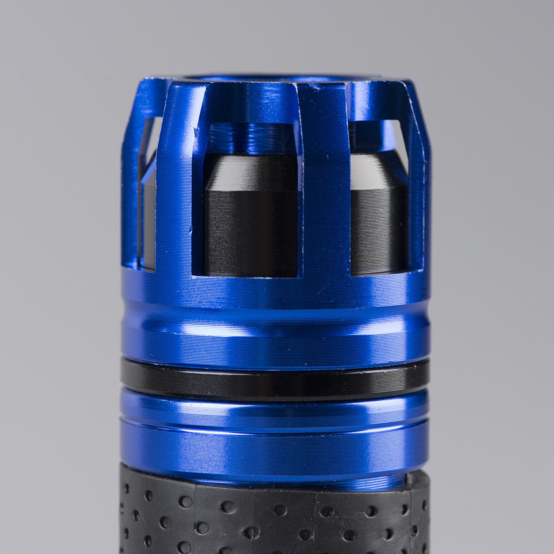 Snell Marshall Grips