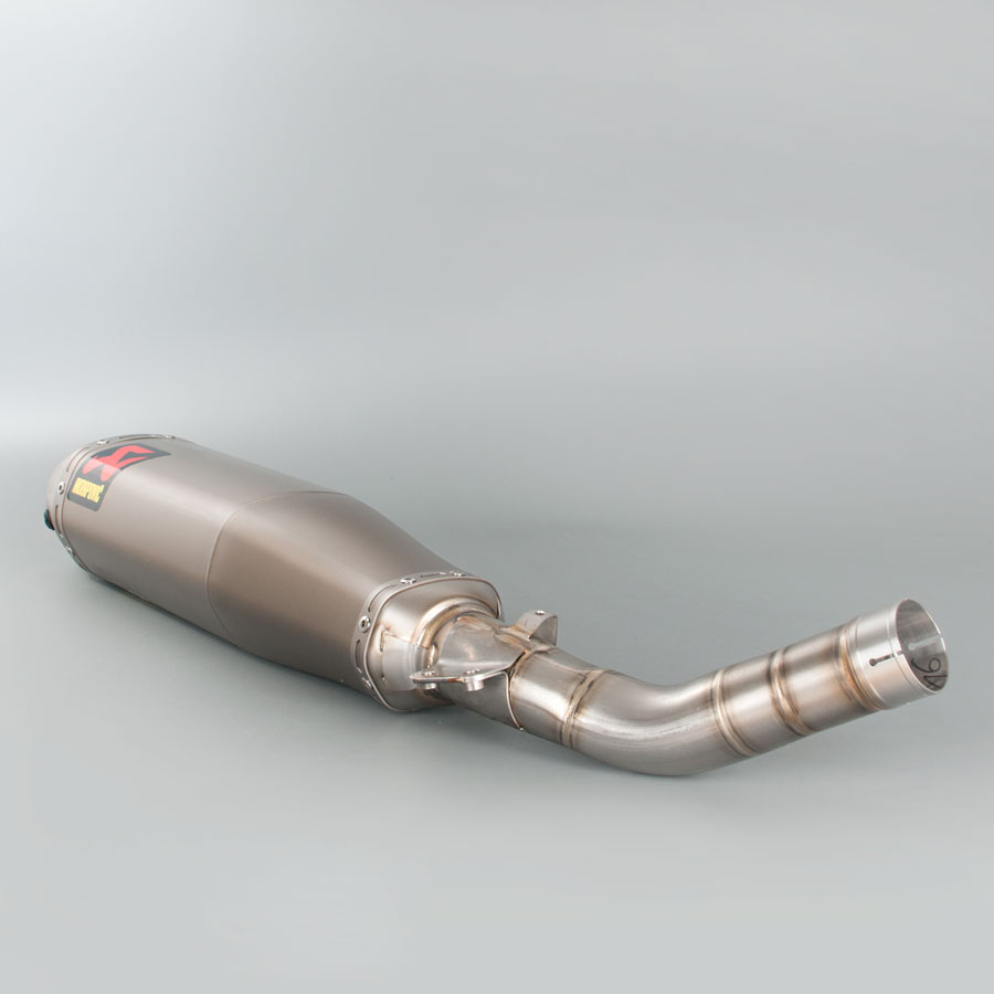 Muffler Akrapovič Slip-On Line Titanium