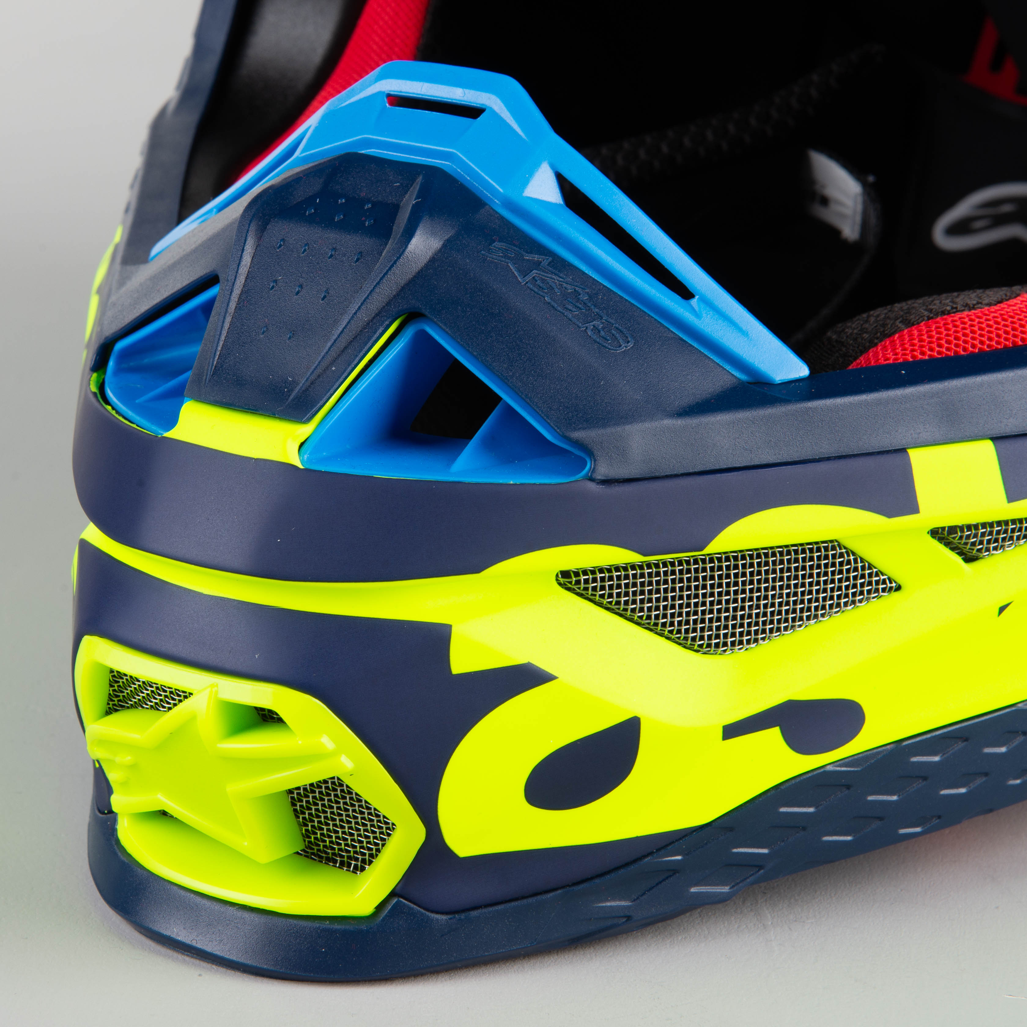 Alpinestars Supertech S-M8 Mips® Radium MX Helmet