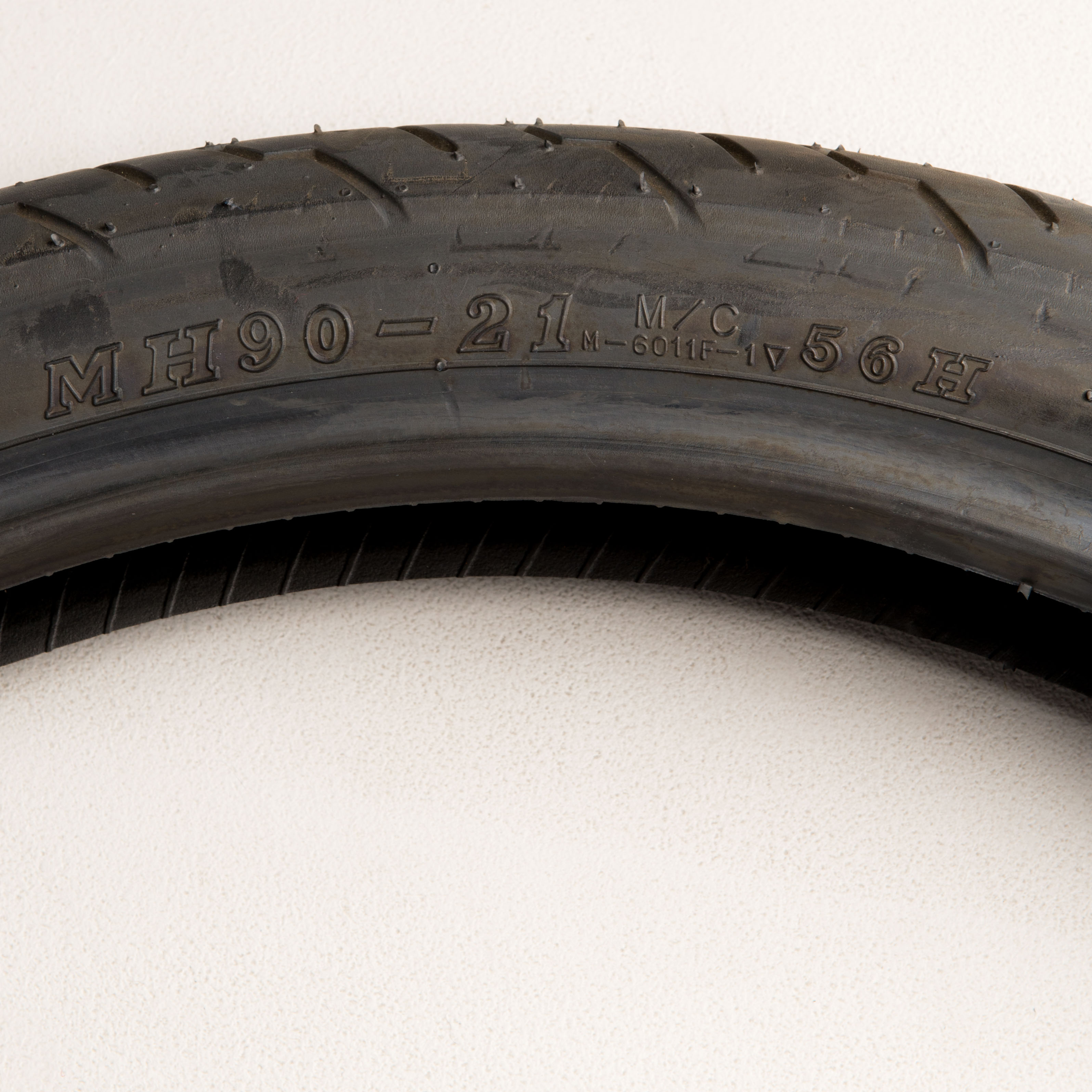 Maxxis Classic M6011F Front MC Tyre MH/90-21"