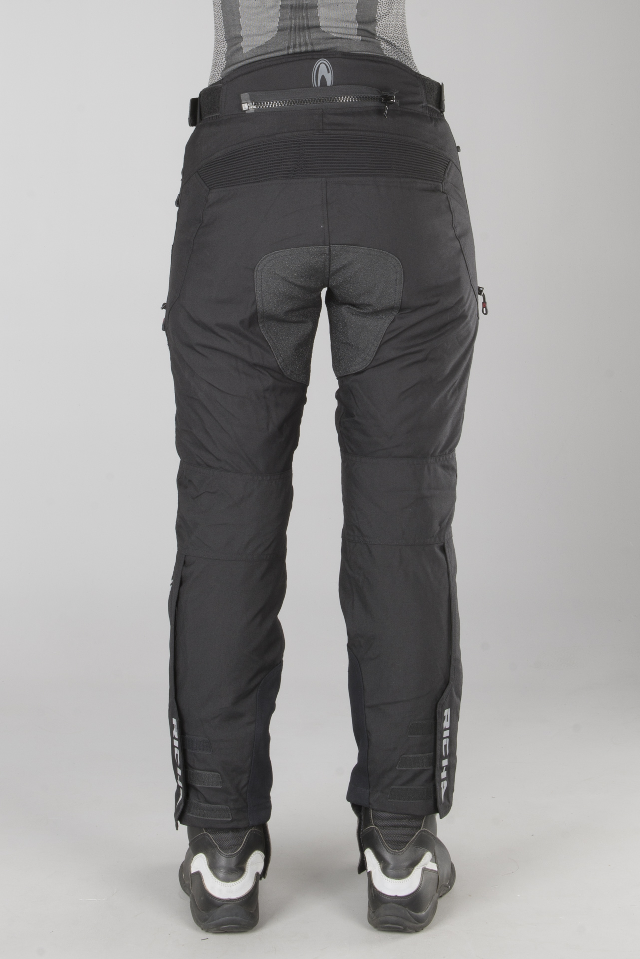 Richa Phoenicia Short Leg Women's Trousers