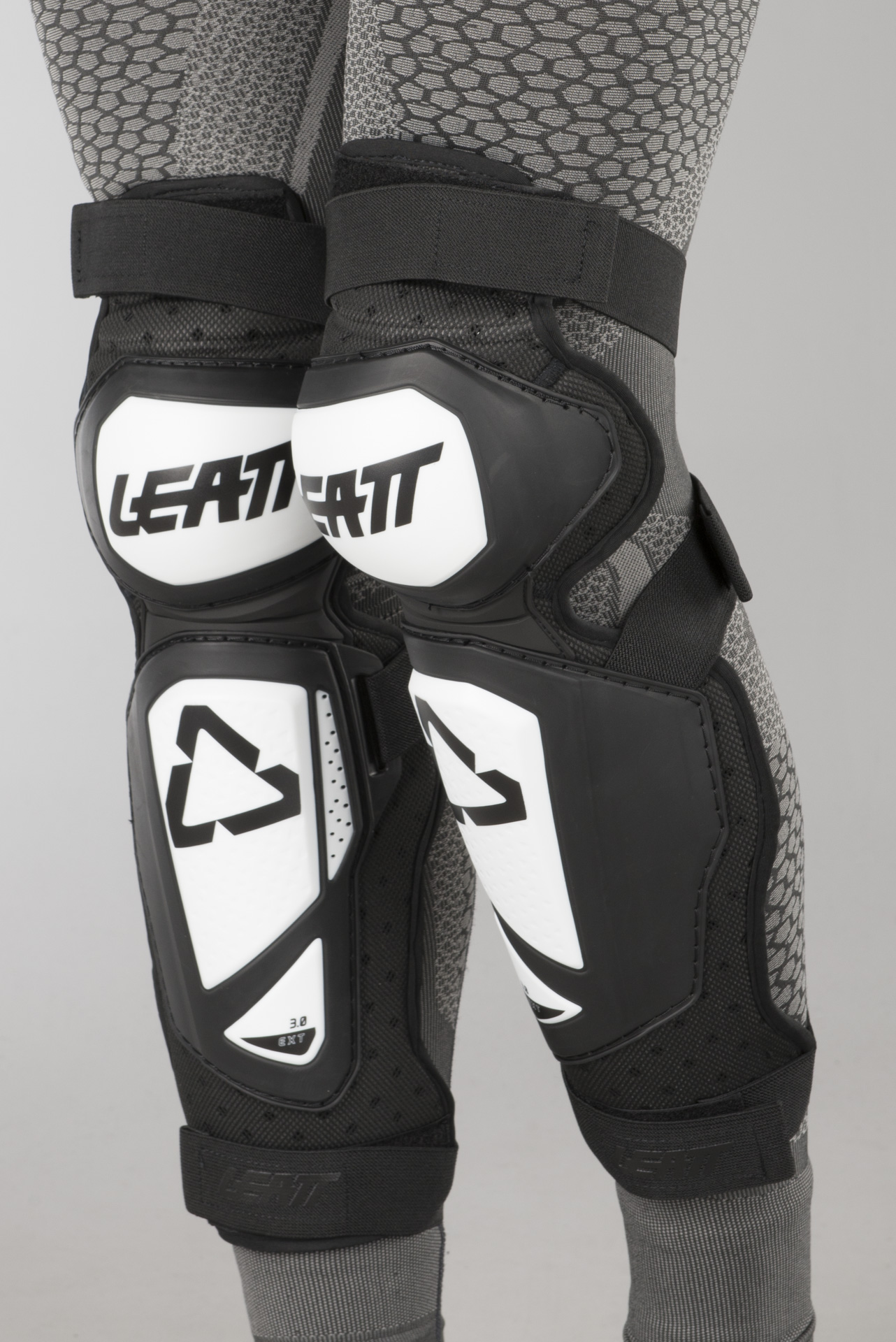Rodilleras Leatt 3.0 EXT Blanco-Negro