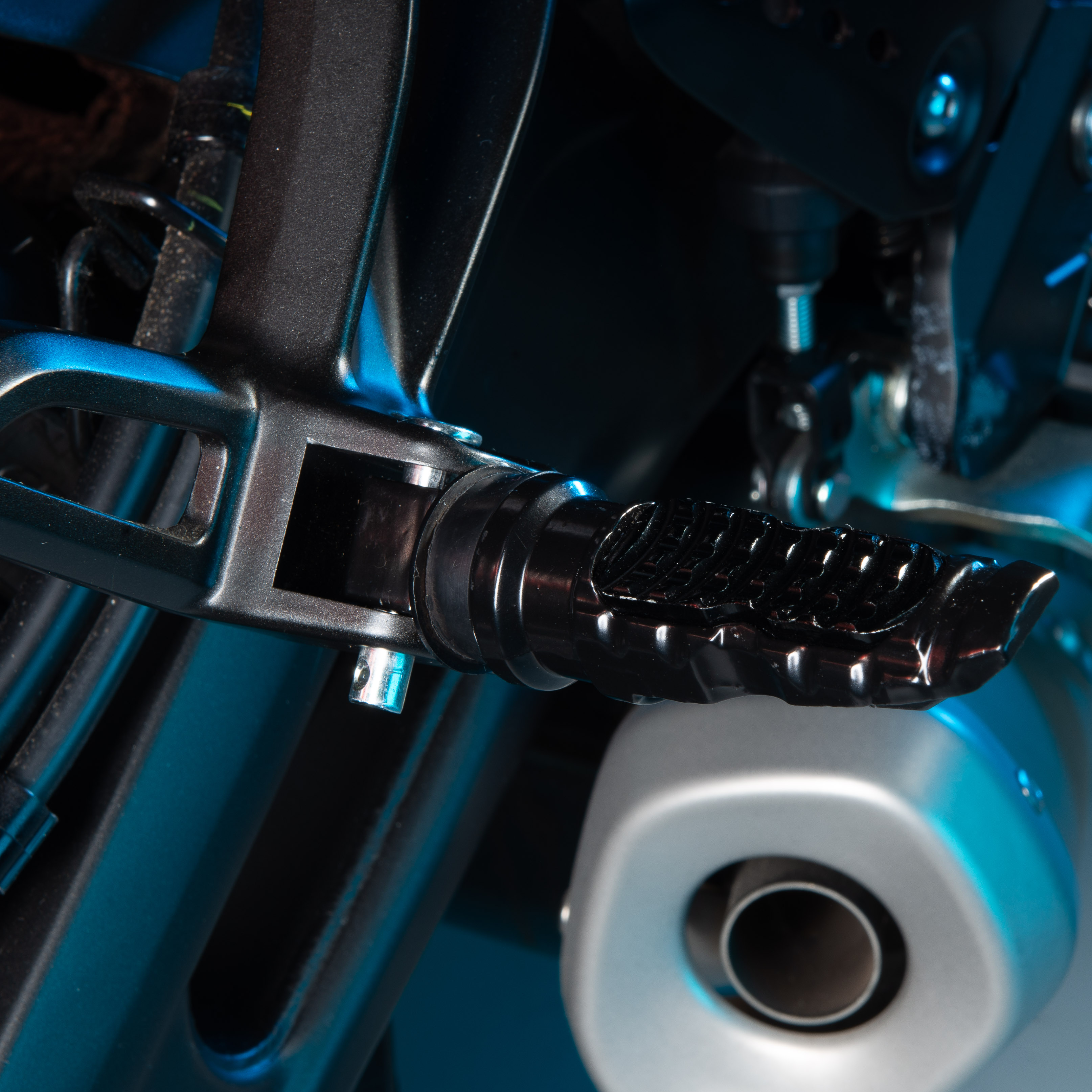 Snell Foot Pegs - Black