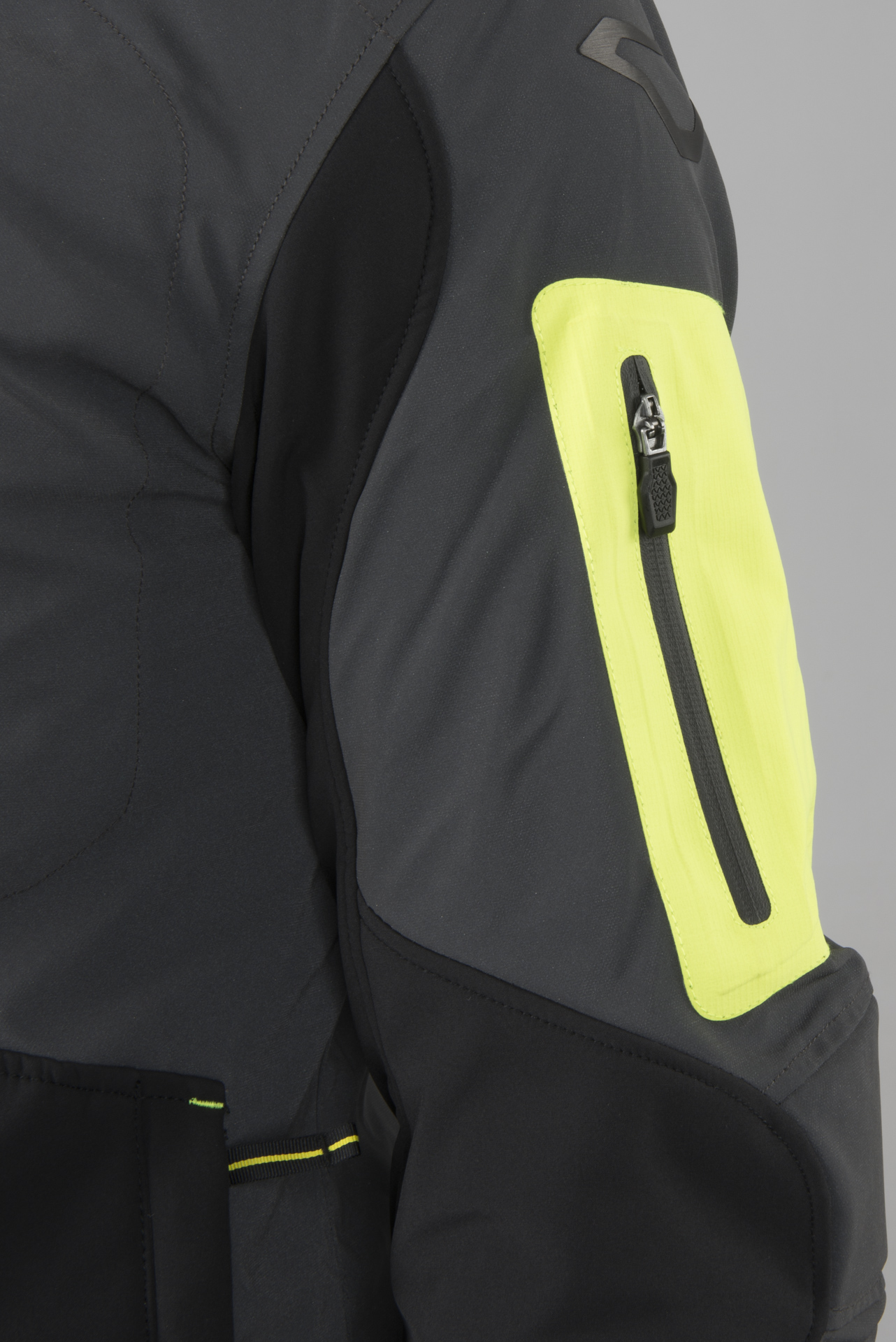 Chaqueta Softshell de Moto Macna Aytee Night Eye