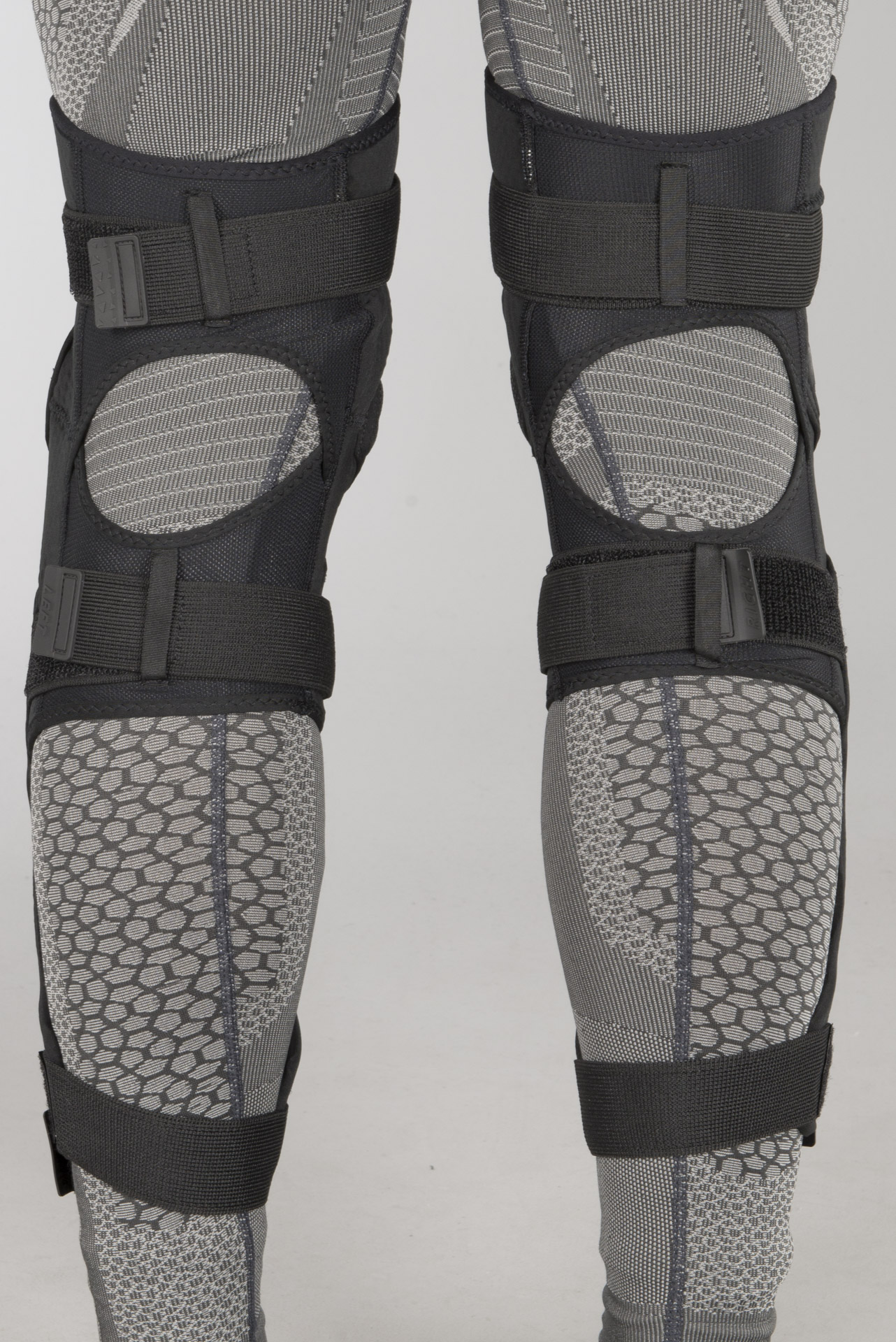 Rodilleras Leatt EXT Negras