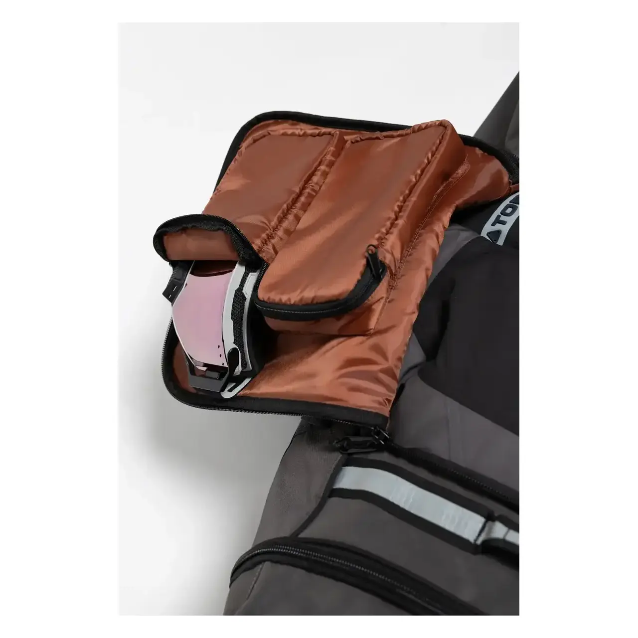Bolsa de Equipamiento TOBE Locus con Ruedas