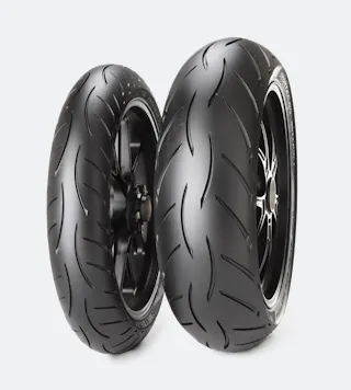 Metzeler Sportec M5 Interact MC Racing Rear Tyre