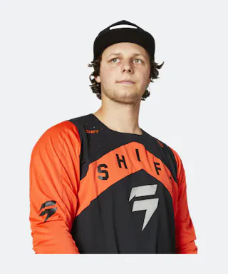 Crosstrui Shift Black Label Veem
