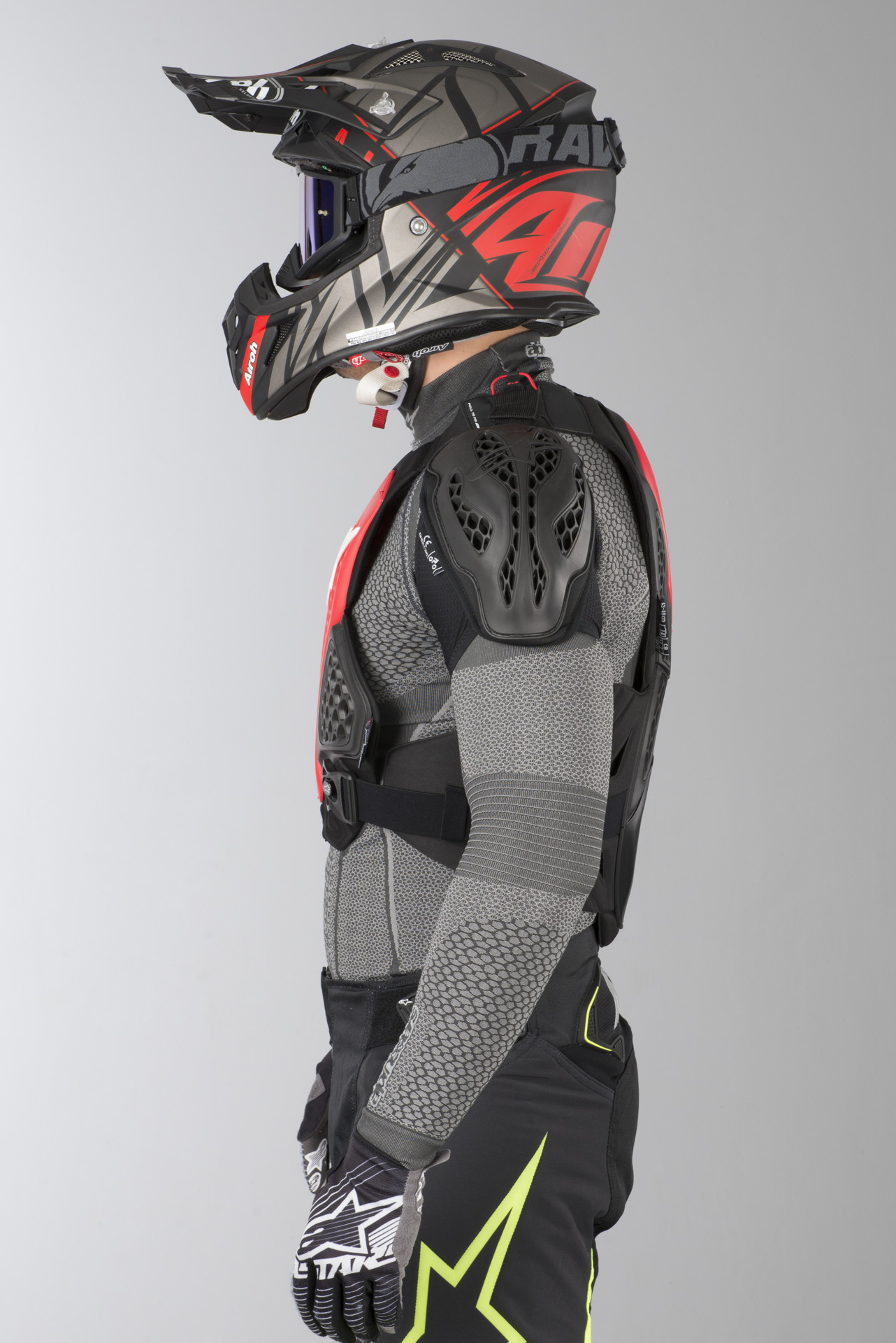 Alpinestars Bionic Chest Protection BlackRed Now 5 Savings 24mx.co.uk
