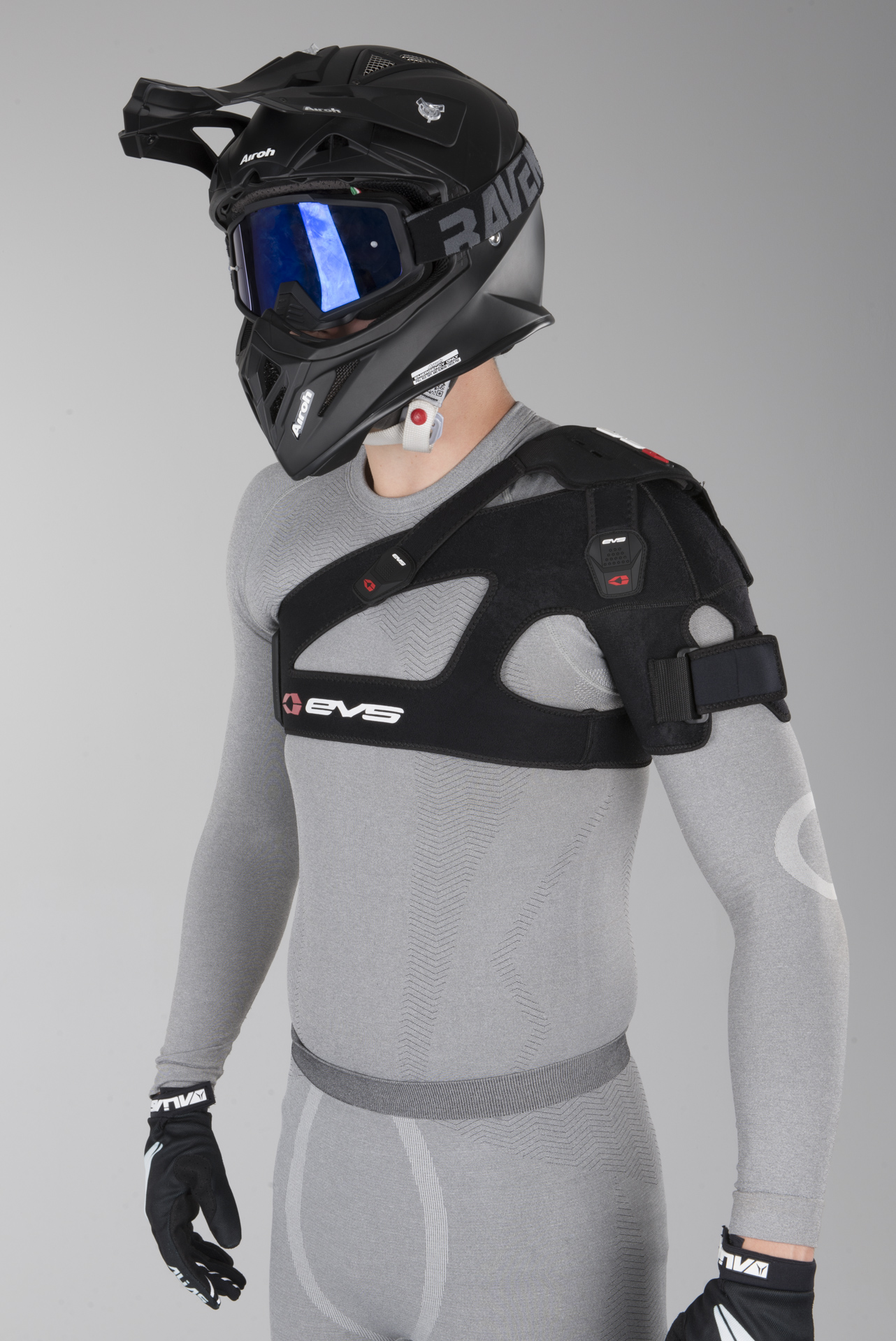 Tutore Spalla EVS SB04 Adesso 33 di risparmio 24mx.it