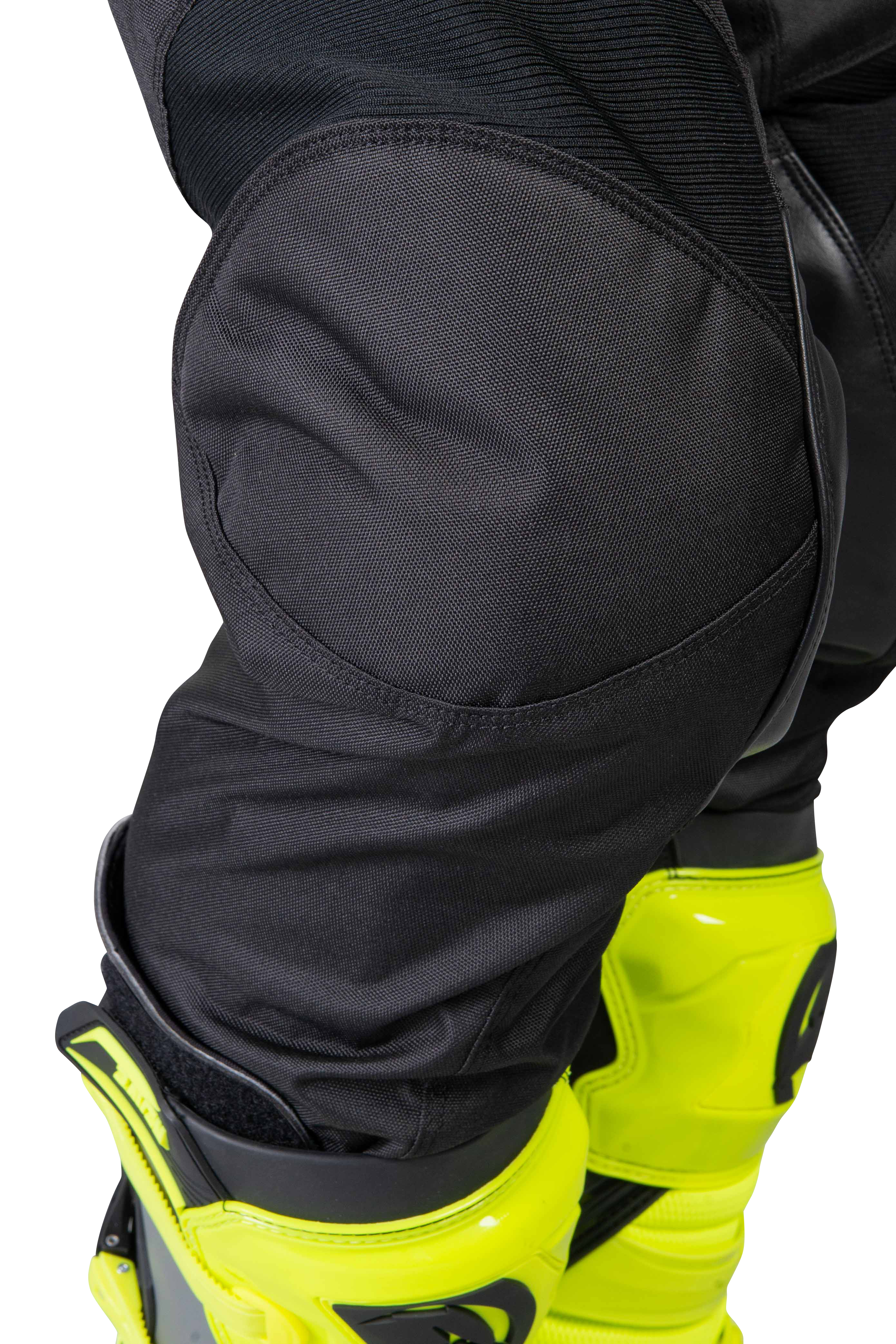 Pantalones de Cross Raven Verve