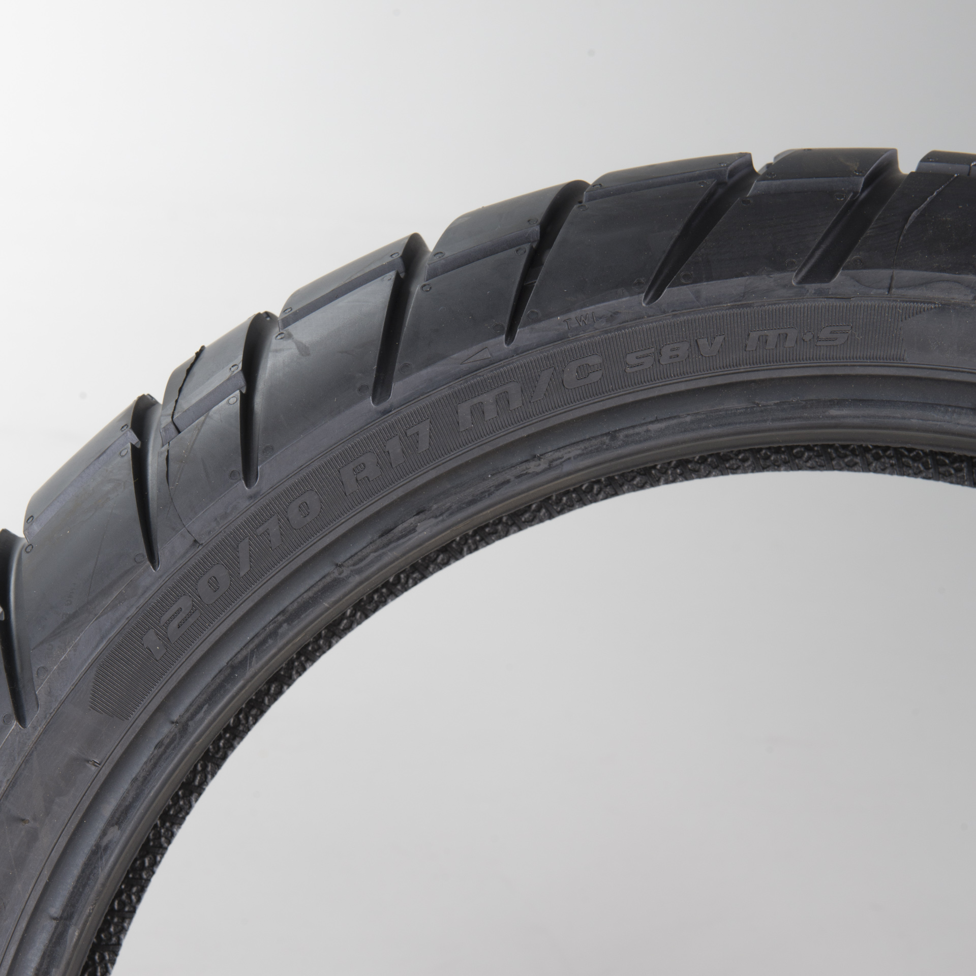 Metzeler KAROO™ Street Front MC Tyre