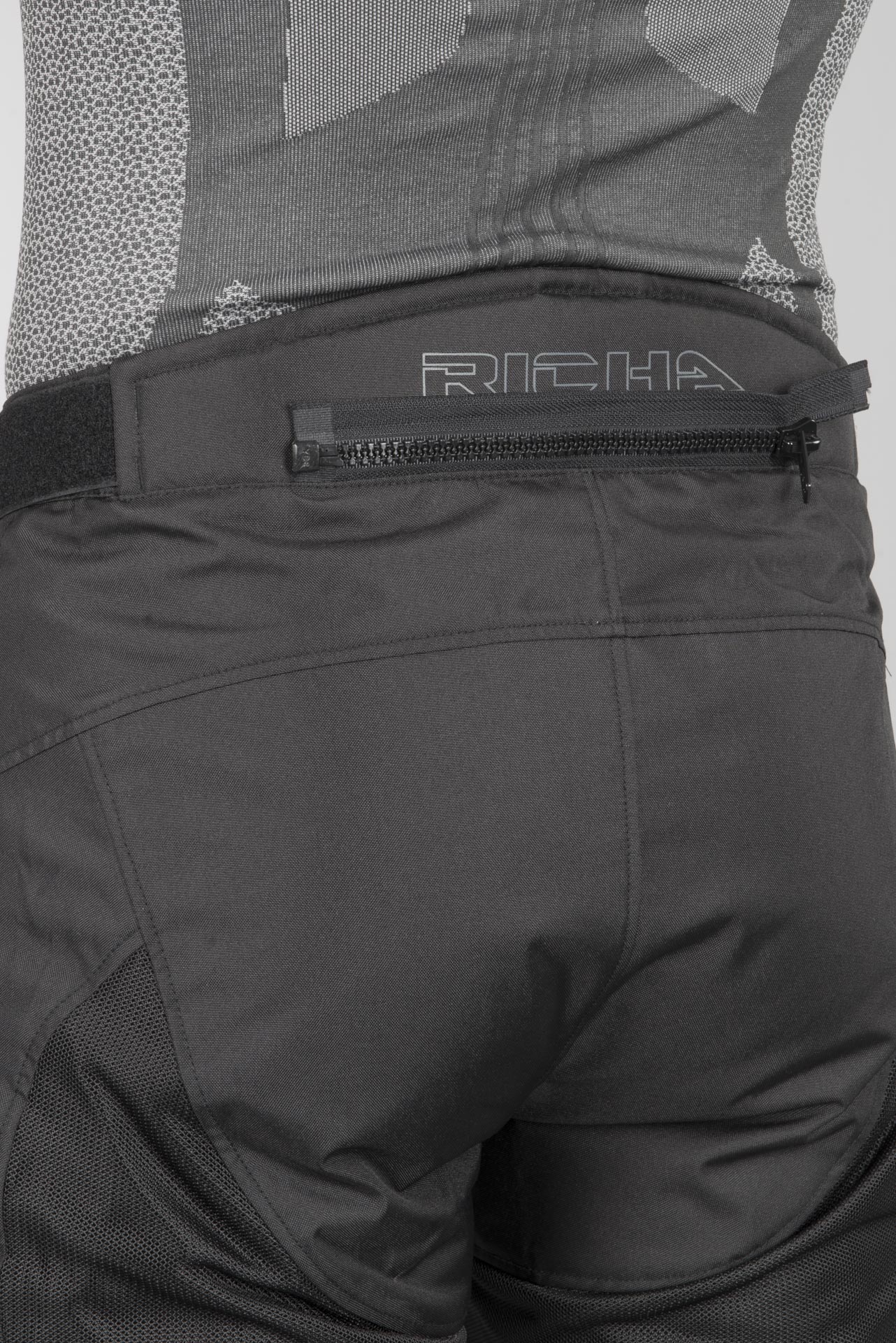 Broek Richa Airbender