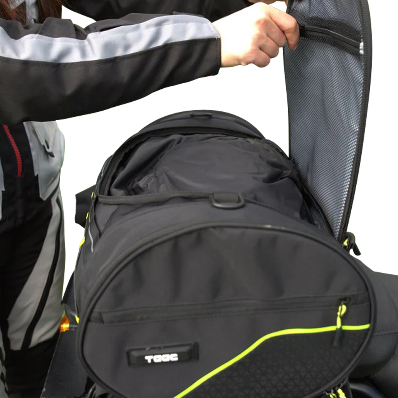 Tunnelilaukku TUCANO URBANO TC33