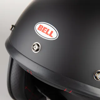 bell custom 500 jet helmet Solid Matt Black Moto Design Customs Bell Custom 500 Crate Jet HelmetThe Bell Custom 500 Crate Jet Helmet embodies the timeless style of classic 3/4 helmets like no other model and combines authentic retro design with modern safety technology BELL Custom 500 Vintage Helmet
