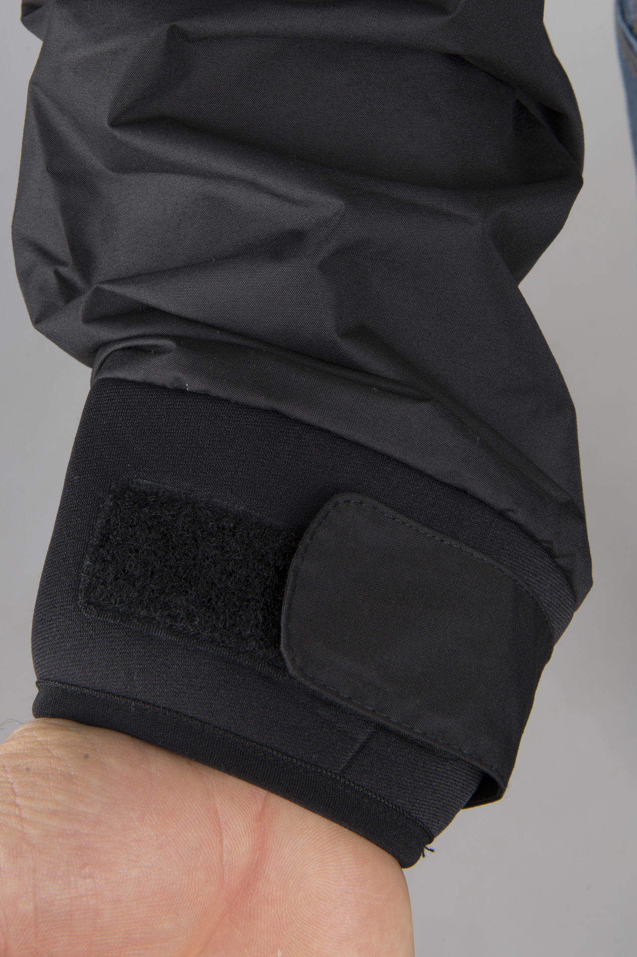 Chaqueta Cortavientos y Resistente al Agua 24MX