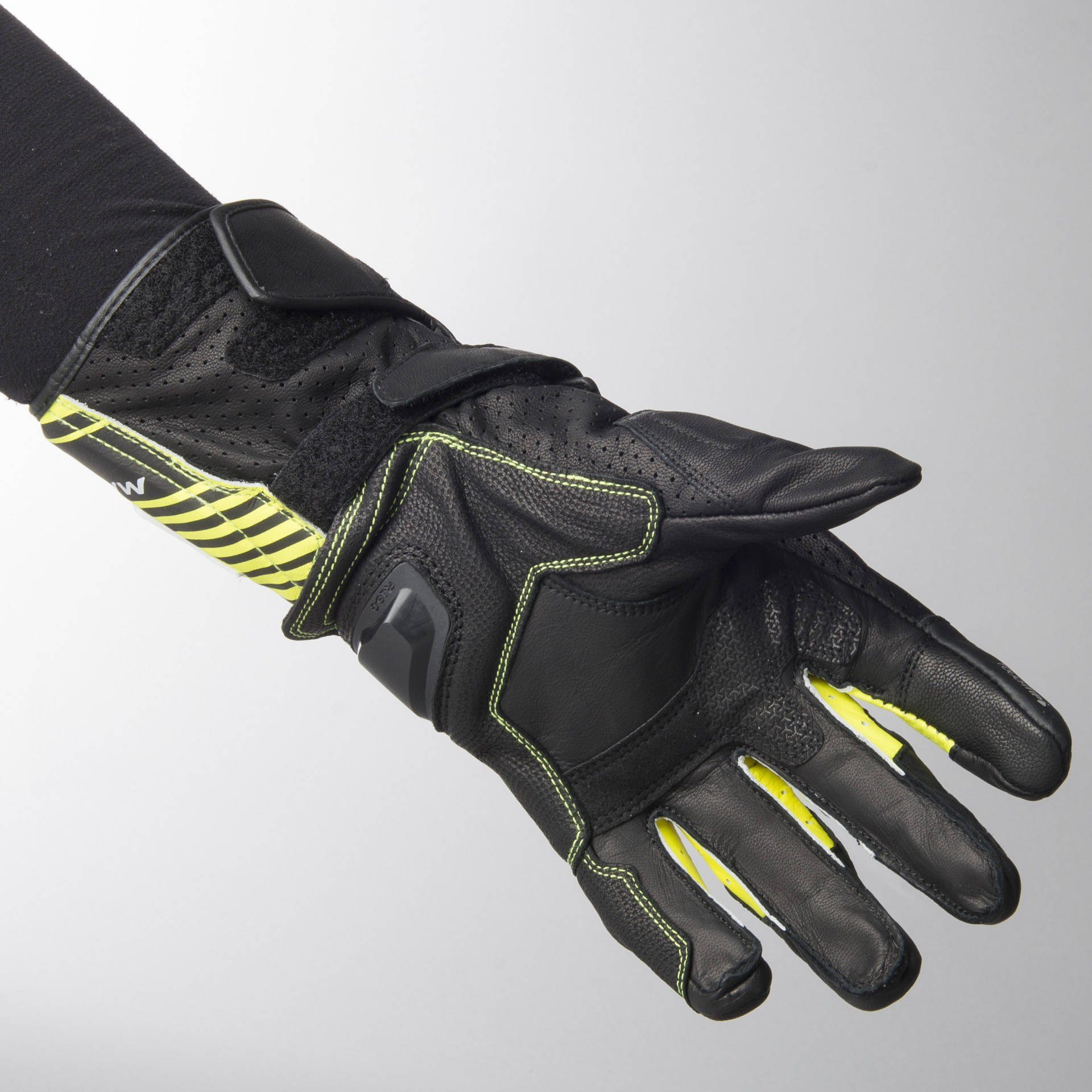 Guantes de Moto Macna Airpack