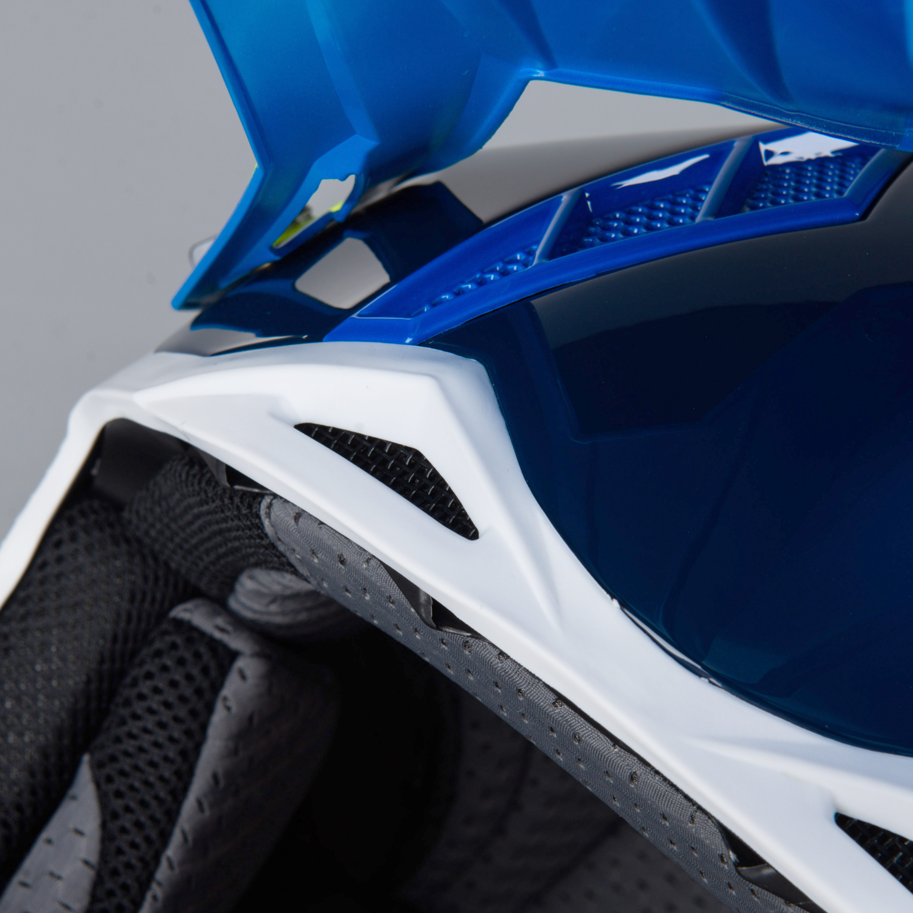Casco de Cross Raven Aspire