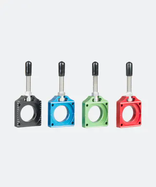 Achteras afstandhouder / bevestiging voor kettingspanner BOLT