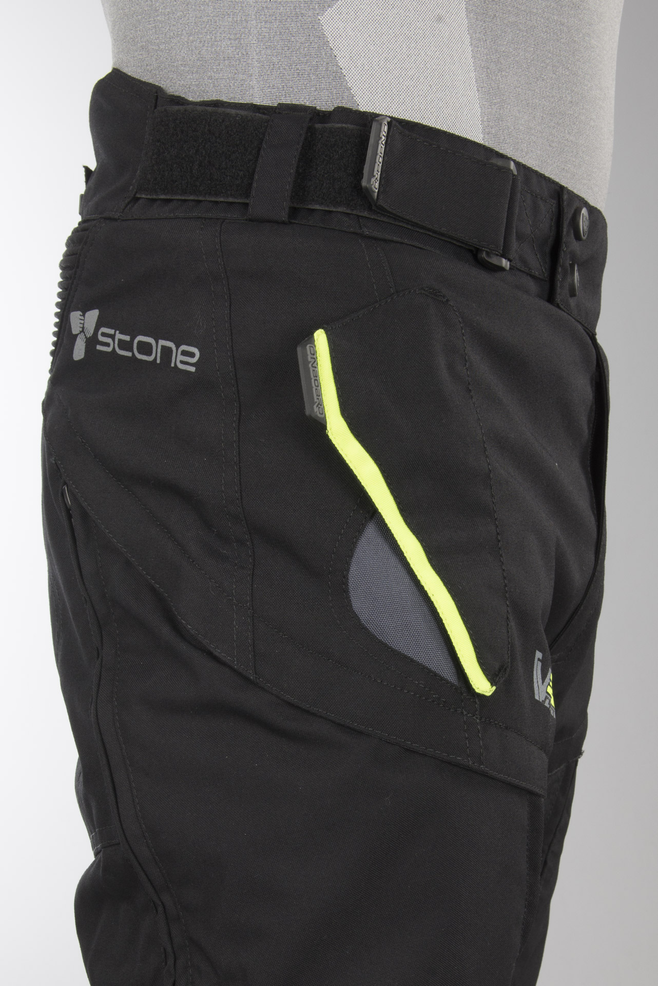 ON BOARD Stone 4 Seasons MC Trousers