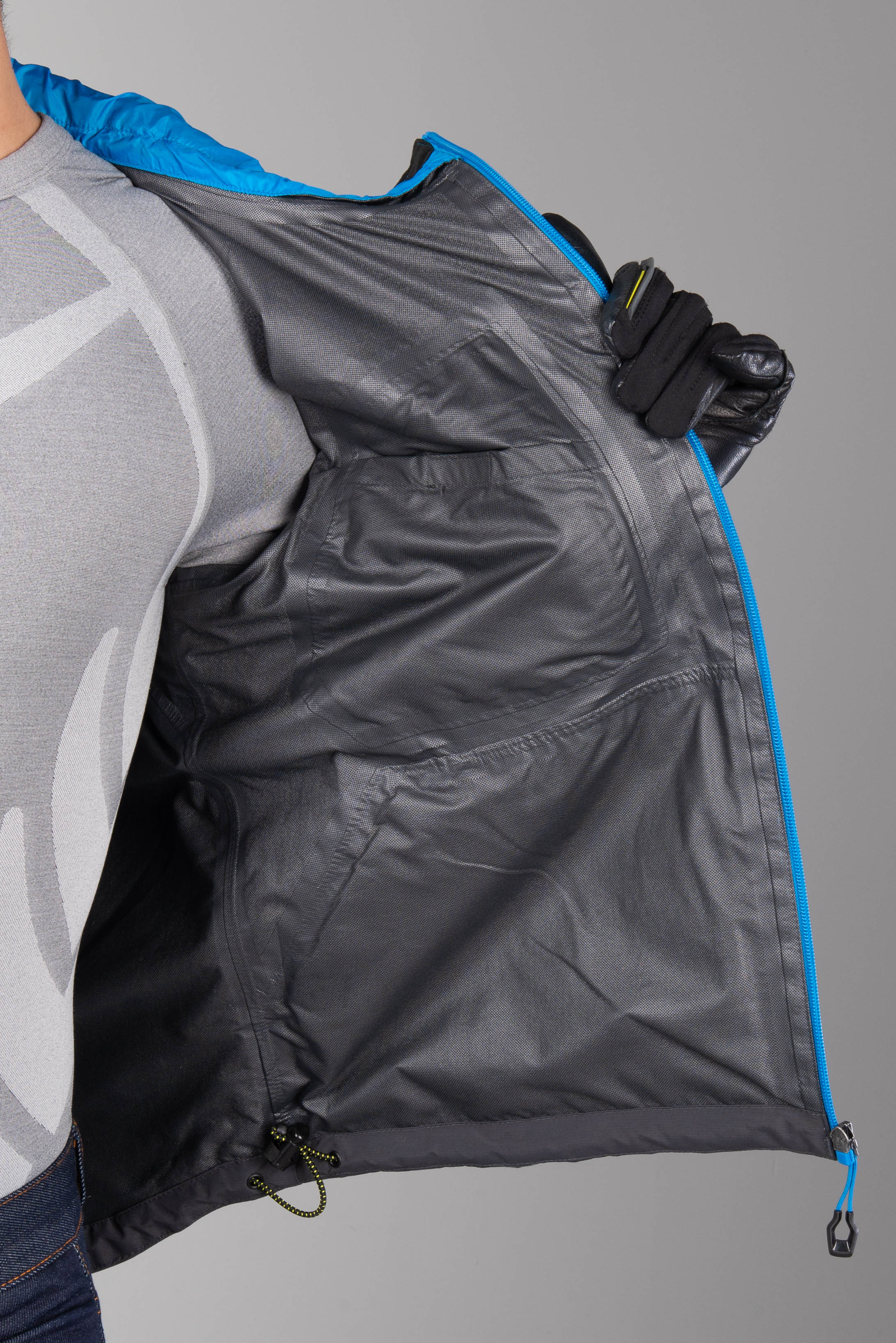 Macna Refuge Rain Hoodie