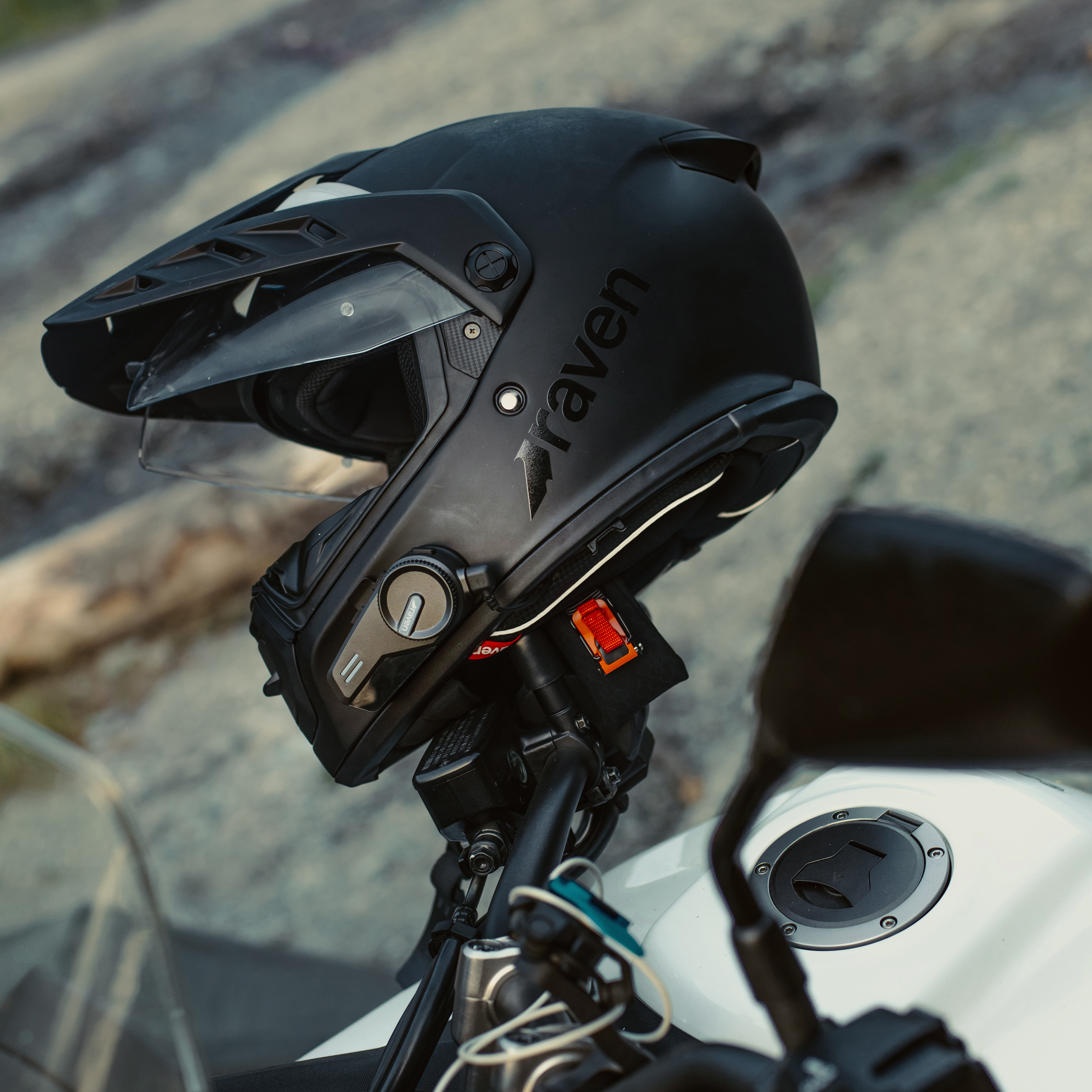Casque Adventure Raven Rauk