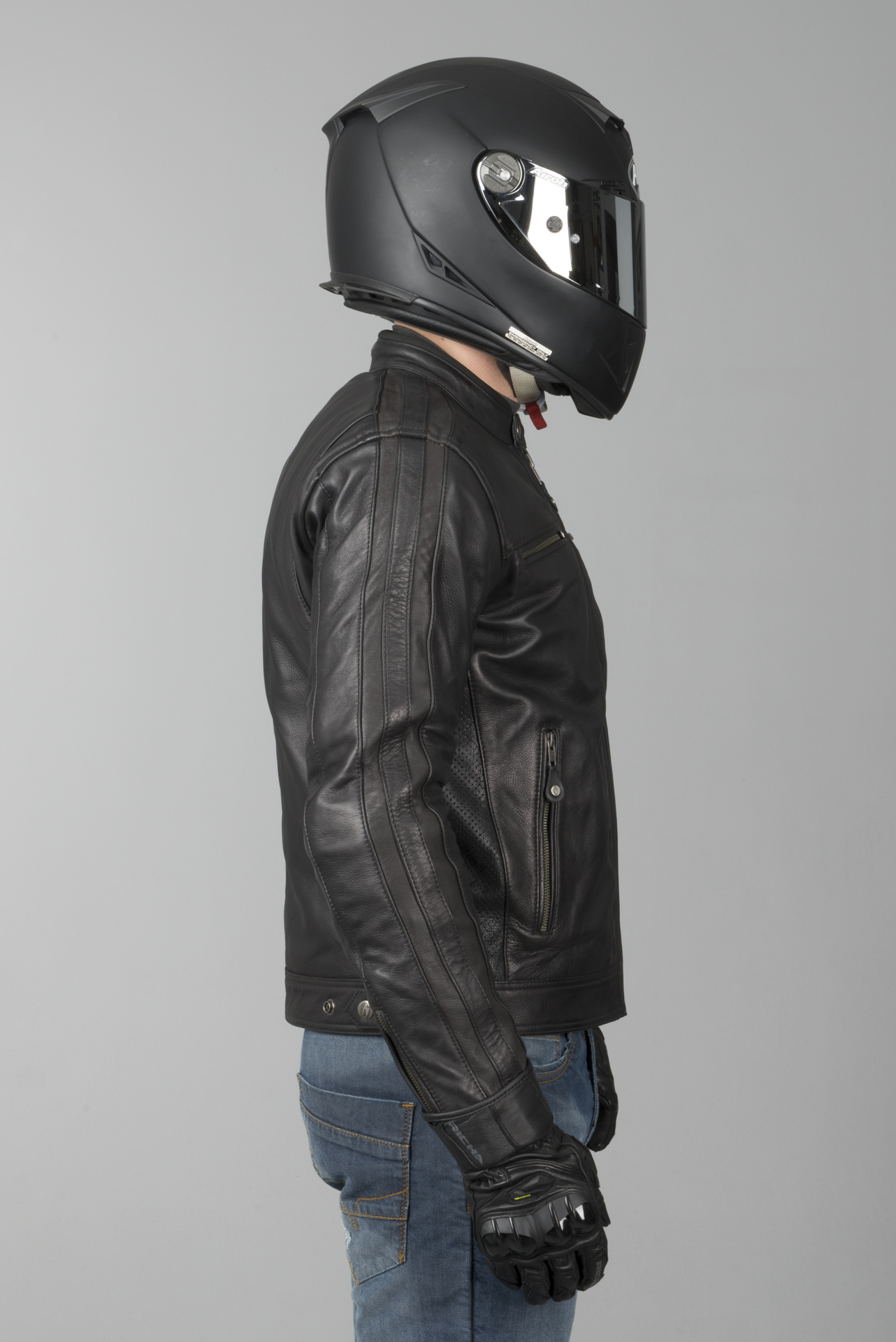 MC Jakke Richa Goodwood Perforerad Svart Mørk Brun Laveste MC Jakke Richa Detroit Svart Laveste prisgaranti xlmoto.no