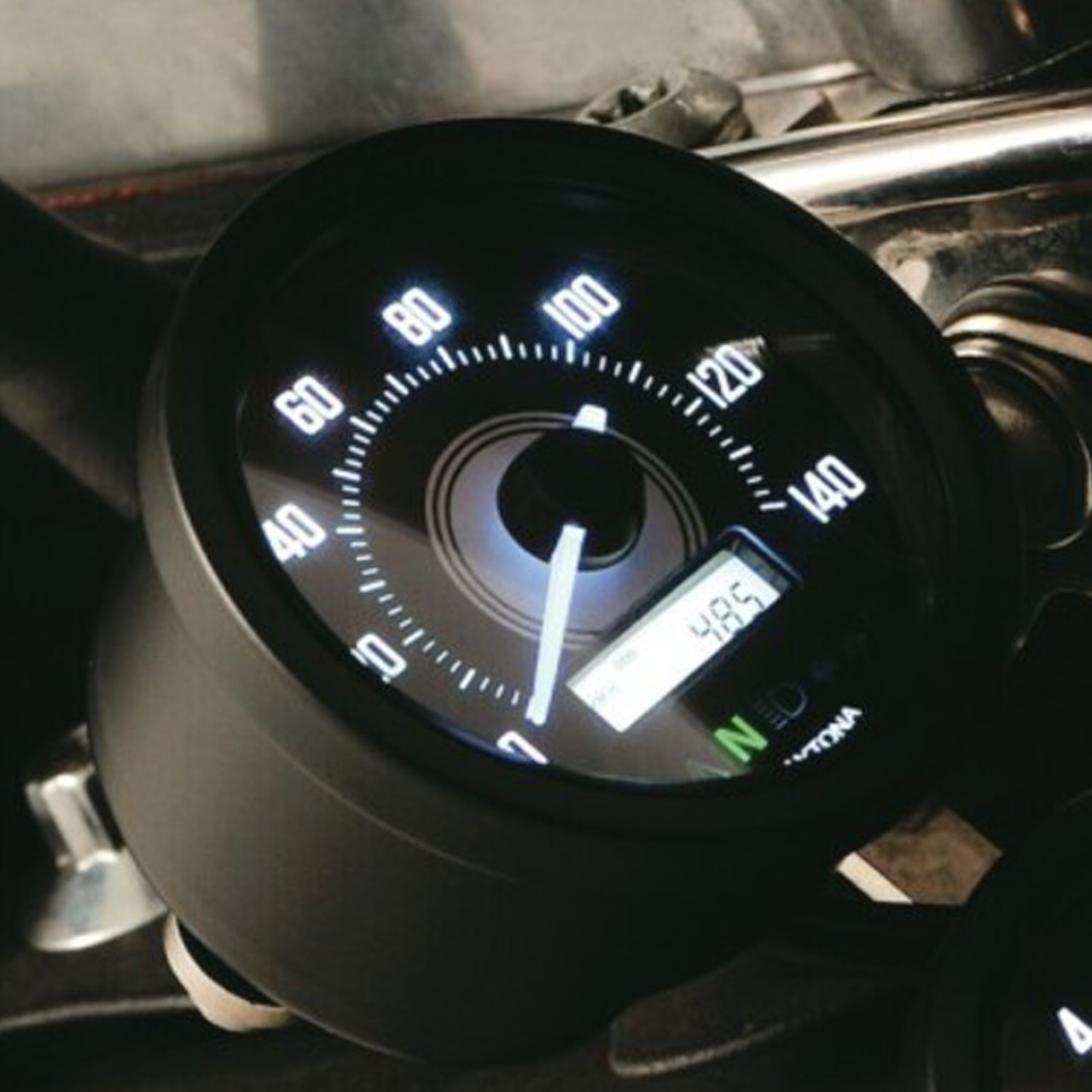 Daytona Tachometer 140 km/h/mph incl. Control Indicators