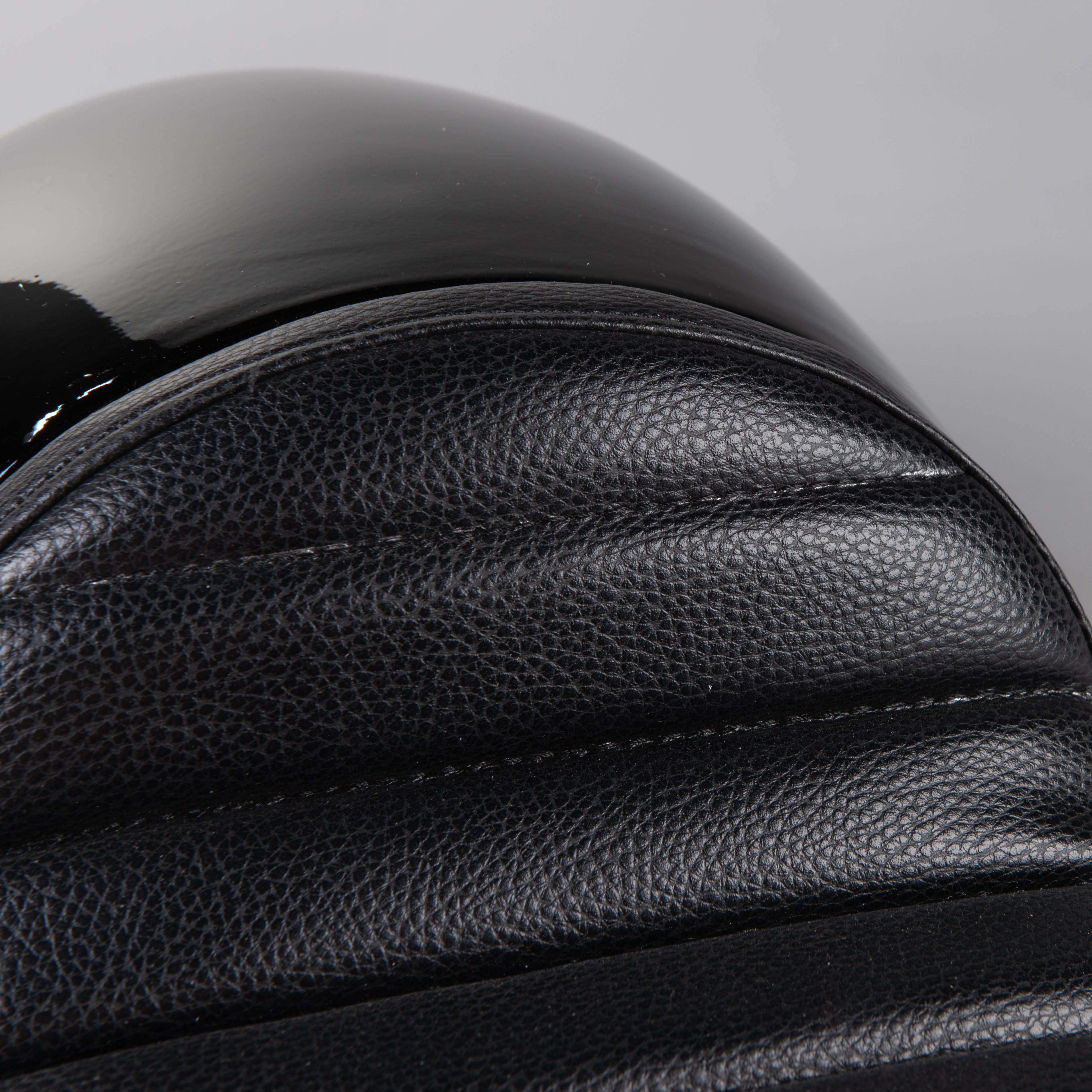 Snell Seat + Tail Light Gotham Racer Black