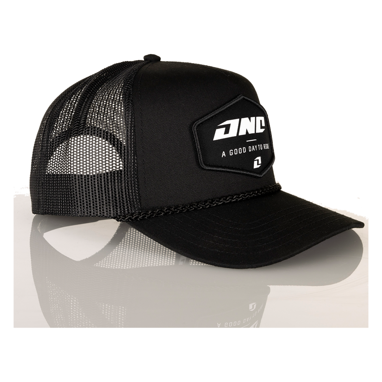 Gorra One Industries Watermark