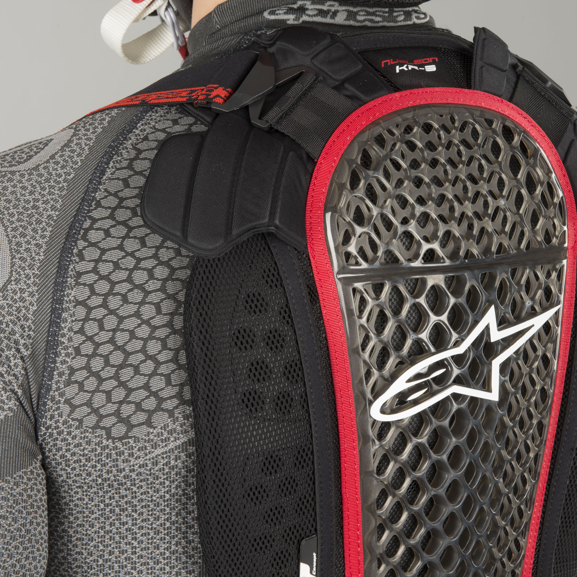 Paraschiena Alpinestars Nucleon KR-CELLi - Protezione Moto CE Con Tecnologia A Microcelle - Foto 2