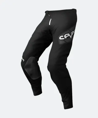 Pantalones de Cross Seven Zero Staple