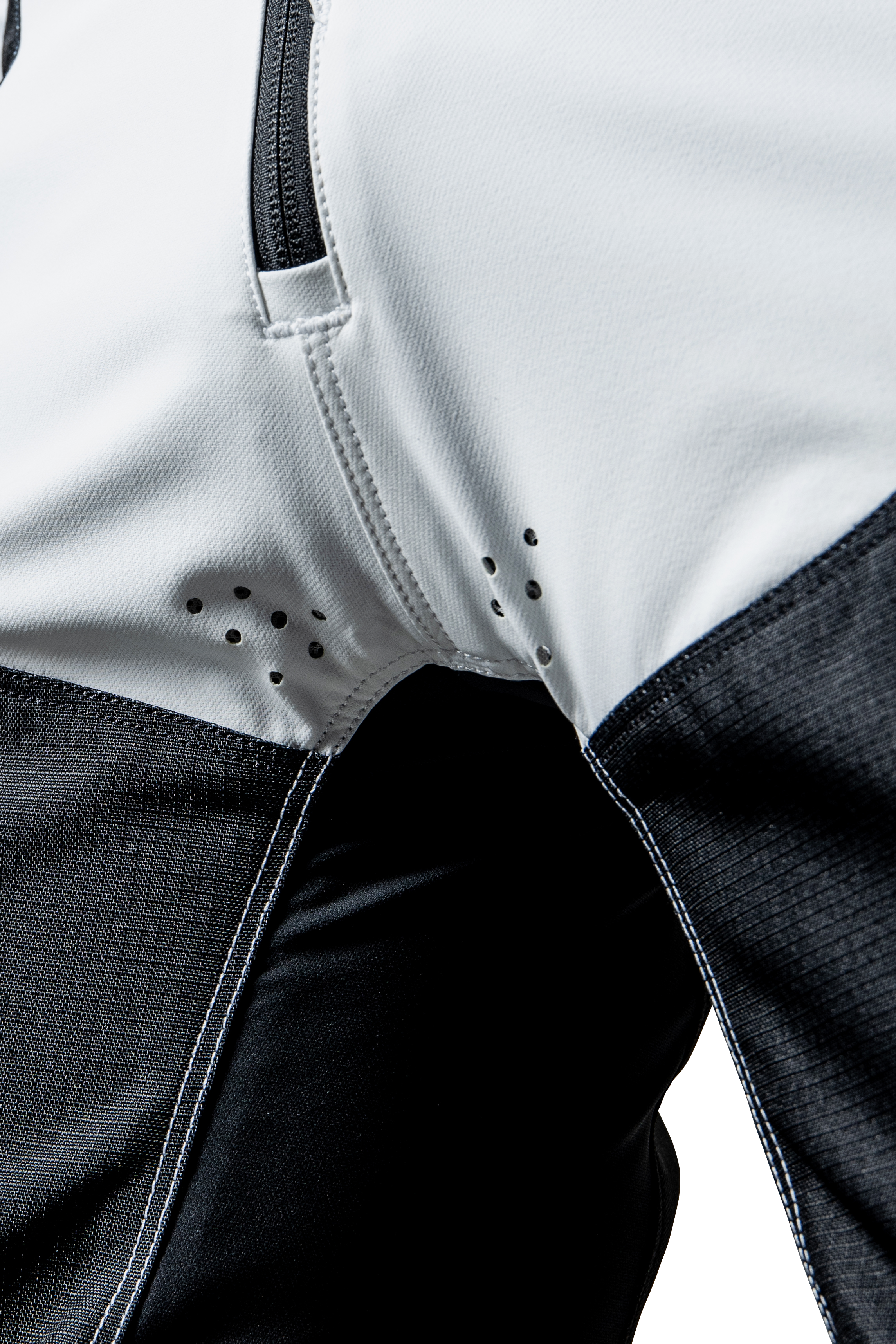Crossbroek Raven RV-One