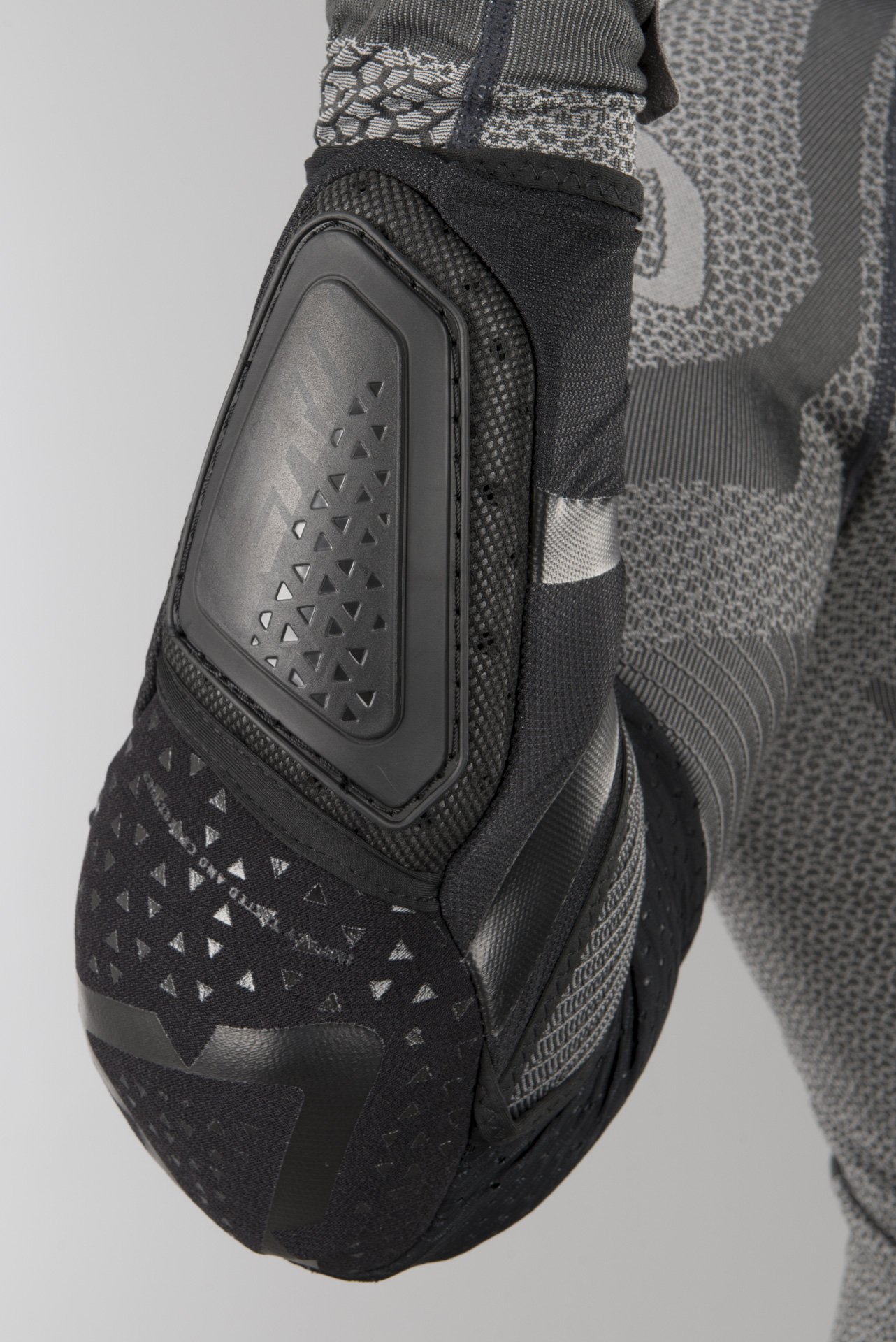 Coderas Leatt 3DF Hybrid Negras