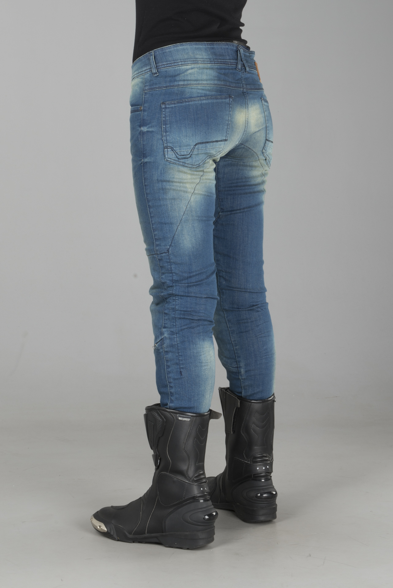 Vaqueros de Moto Mujer Macna Jenny Lavado
