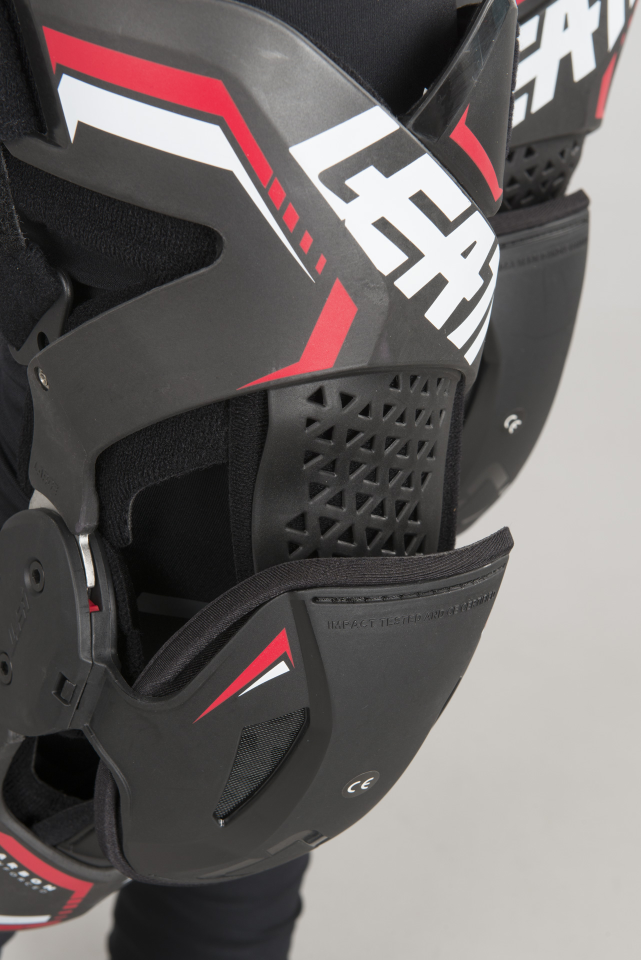 Leatt X-Frame Knee Protection