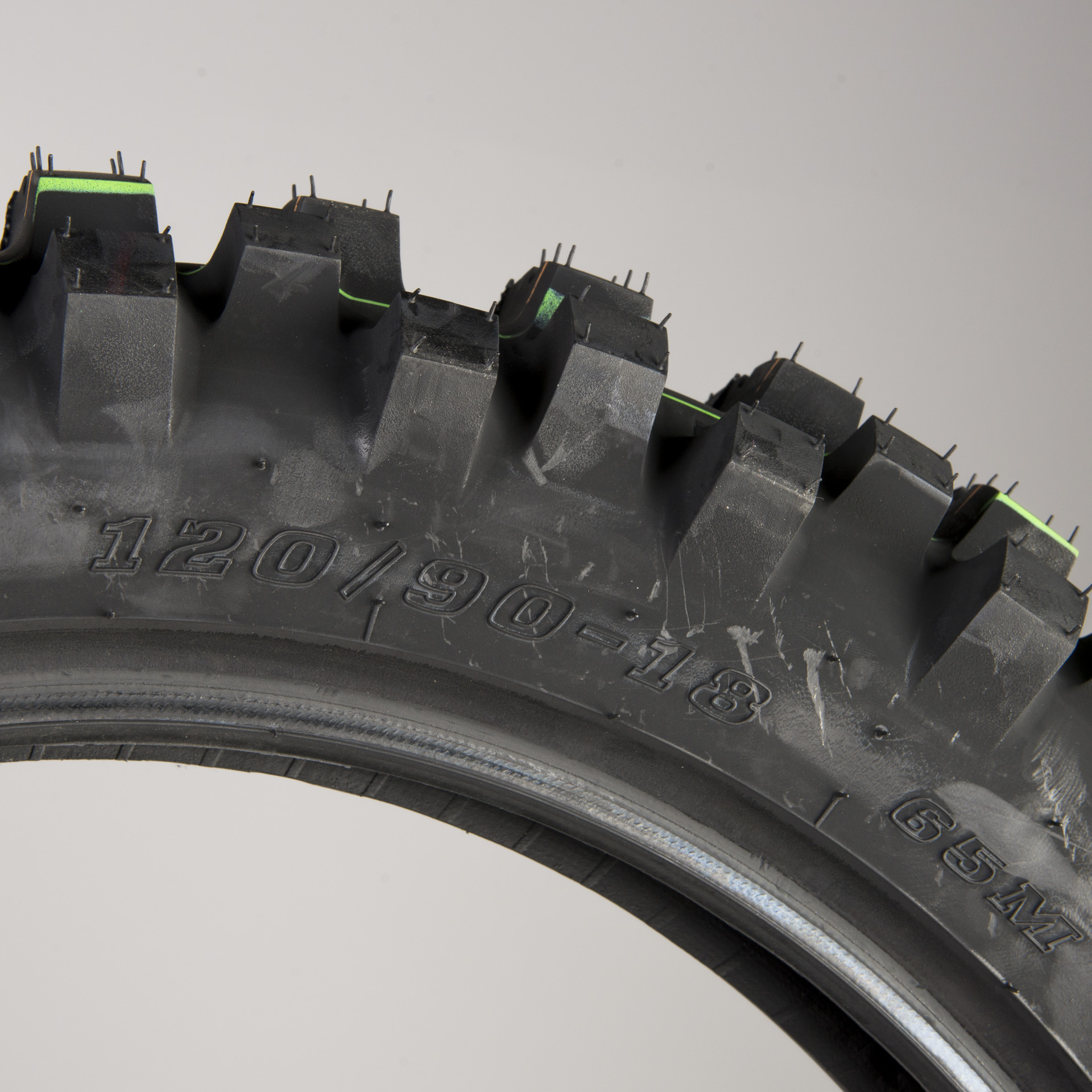 Dunlop D952 Rear Tyre 19"